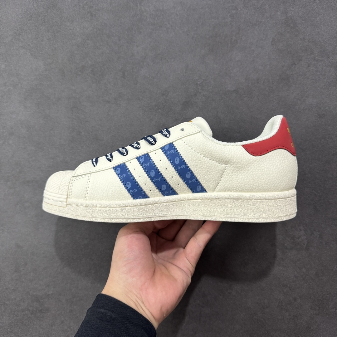图片[2]-【定制版】AD Originals Superstar x BAPE x Superme 白蓝红 采用全新头层拼接皮革材质 后跟采用特色3D立体印字 渠道正品订单 诠释市场最高工艺水平 全鞋进口头层皮料打造 区别市面普通真标版本，进出专柜无压力 货号：QC2602 尺码：36-45-选品中心