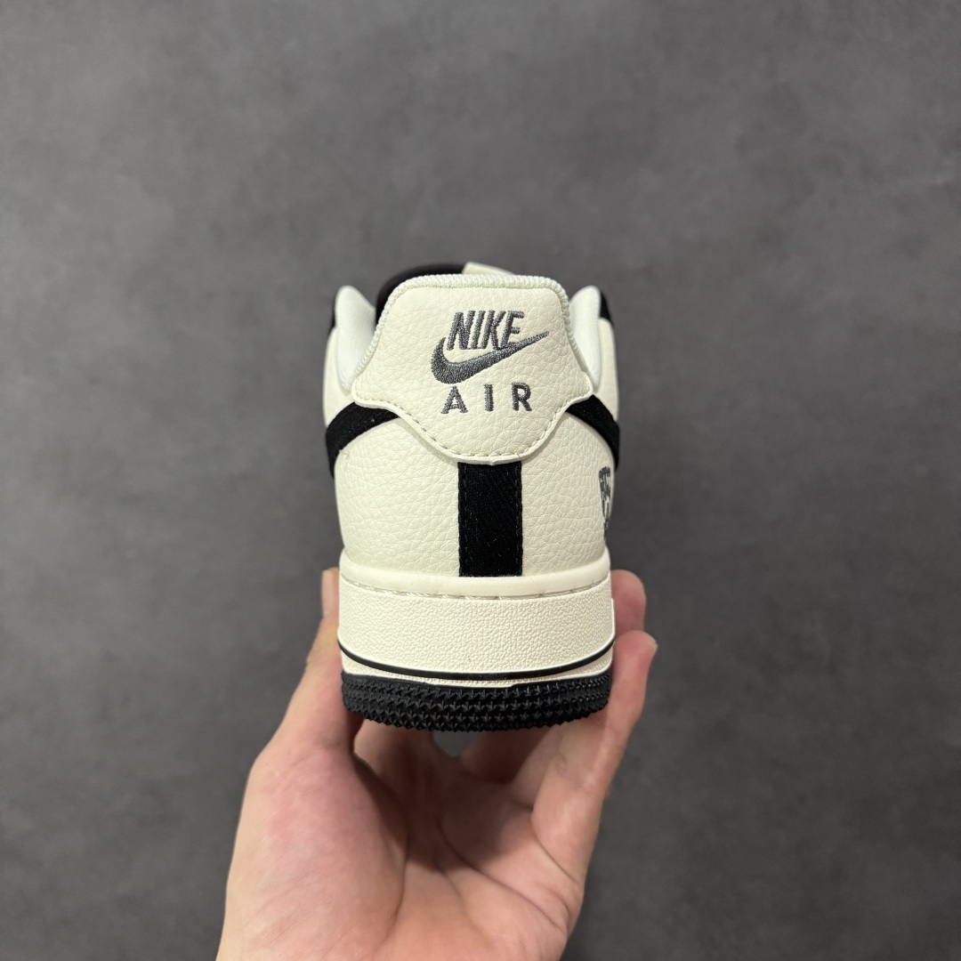 图片[4]-【定制版】Nike Air Force 1\’07 Low 古驰联名 米白黑帆布钩 空军一号低帮休闲板鞋  #原楦头原纸板 高端定制鞋盒 原厂鞋底 超高清洁度 细节完美 货号：XD2588-605  尺码：36 36.5 37.5 38 38.5 39 40 40.5 41 42 42.5 43 44 44.5 45-选品中心