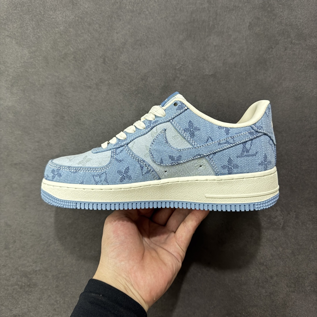 图片[2]-【定制版】Nike Air Force 1\’07 Low LV联名 浅蓝 空军一号低帮休闲板鞋 YF9511-823  原楦头原纸板 高端定制鞋盒 原厂鞋底 超高清洁度 细节完美  尺码：36 36.5 37.5 38 38.5 39 40 40.5 41 42 42.5 43 44 44.5 45-选品中心