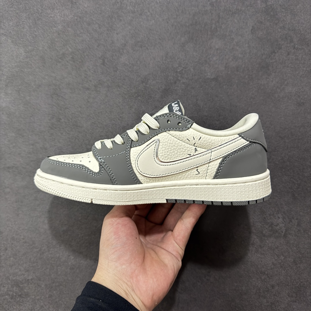图片[2]-【定制版】Nike Air Jordan 1 x Travis Scott AJ1倒勾 乔一倒钩 ‘DIY’定制 耐克 低帮文化篮球鞋 完美品质出货 细节如图所示 鞋面切割工整 冲孔整齐干净 中底拉帮线 整体清洁度非常好 货号：LD2028-055 尺码：36 36.5 37.5 38 38.5 39 40 40.5 41 42 42.5 43 44 45-选品中心