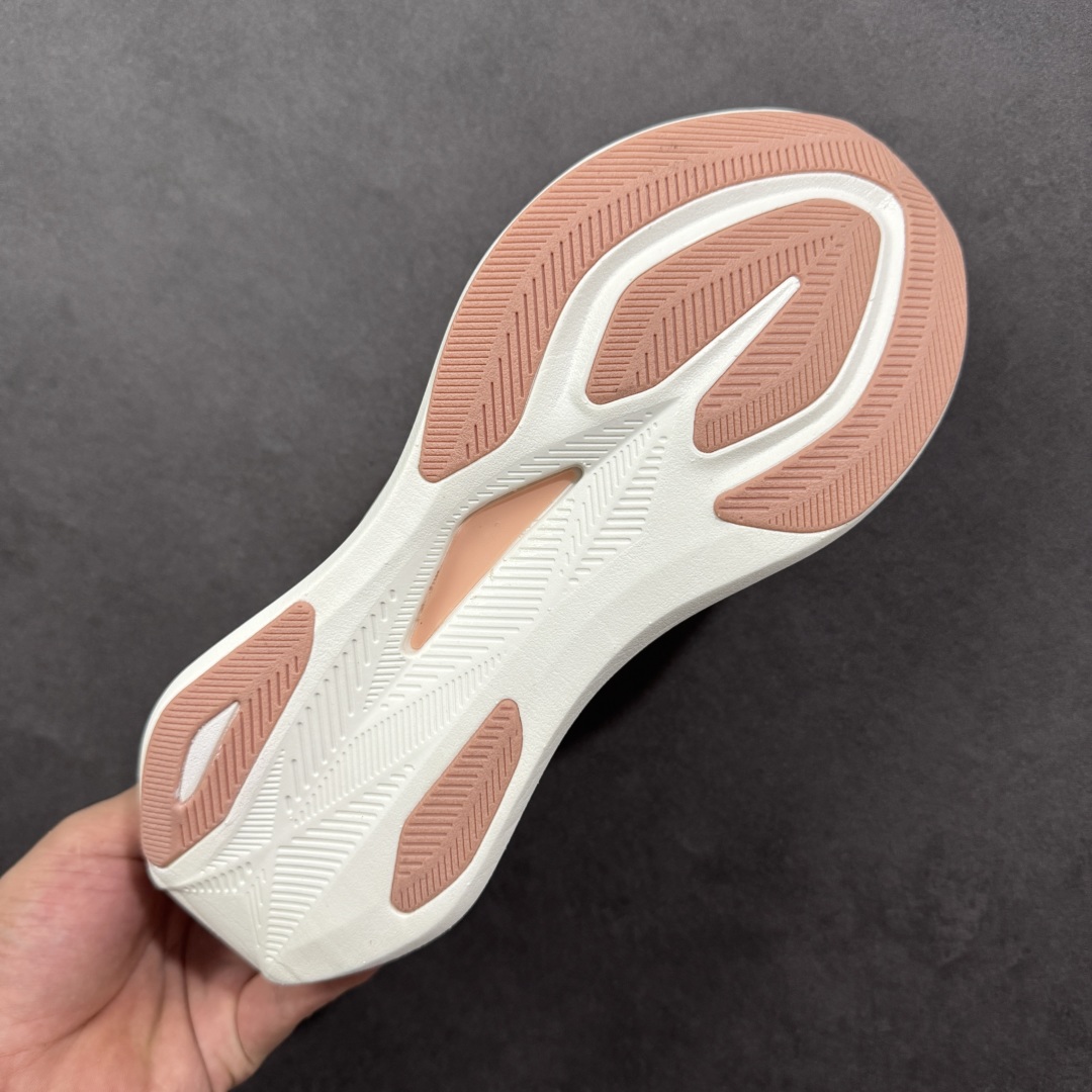 图片[9]-【公司级】Asics SONICBLAST 亚瑟士运动休闲透气专业跑鞋 此种置于中底内部的自适应发泡材料 可在每一次冲击后帮助足弓重新定位 强化迈步时的支撑性中底处的另一项升级为FFBLASTTM PLUSECO缓冲科技 此种材料含有约24%的生物基成分 可在每一步中创造绵柔的触地脚感PureGELM科技位干鞋跟底部 柔软度比标准GELM科技高65% 为长跑训练者带来令人惊奇的运动顺畅感 尺码： 36-45-选品中心