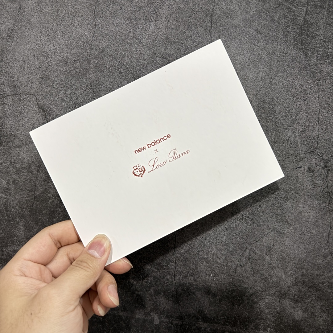 图片[13]-【M版纯原】Loro Piano x New Balance 新百伦 U990LO6 LP联名款新百伦复古休闲跑步鞋 U990LP106 原鞋开发 新开独立私模大底 全网唯一正确组合大底 高端零售专供产物 尺码：36 37 37.5 38 38.5 39.5 40 40.5 41.5 42 42.5 43 44 44.5 45 45.5 46.5 47-选品中心