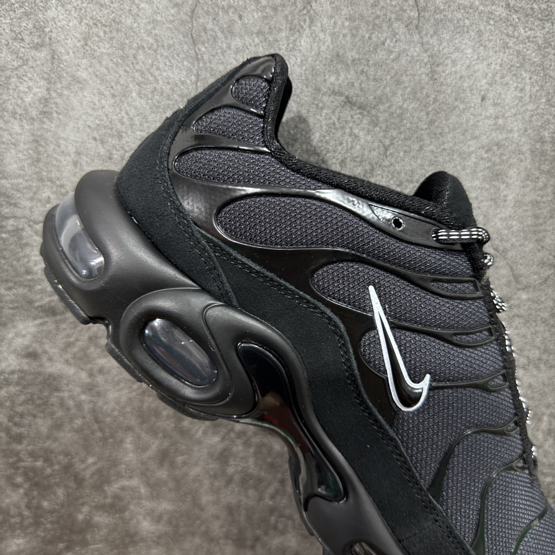 图片[7]-【Max纯原版】Nike Air Max Plus TN气垫系列跑鞋 全新一比一高端版本 真正的市场T1品质 更多配色陆续出货 真正的用心研发 一点一点抠出来的 品质 品控细节 随便闭眼对比市场任何版本 全套原纸板楦头开发 完美呈现版型 工艺流程均与原鞋保持一致 Turned Air 中底缓震技术 鞋面弧度与大底弧度一致 鞋头正确TPU材质 鞋面高频TPU材质1.0厚度 原鞋一致层次感 超越公司货的品控标准 多道QC质检 货号：DZ4509-001 尺码：36 36.5 37.5 38 38.5 39 40 40.5 41 42 42.5 43 44 44.5 45 46-选品中心