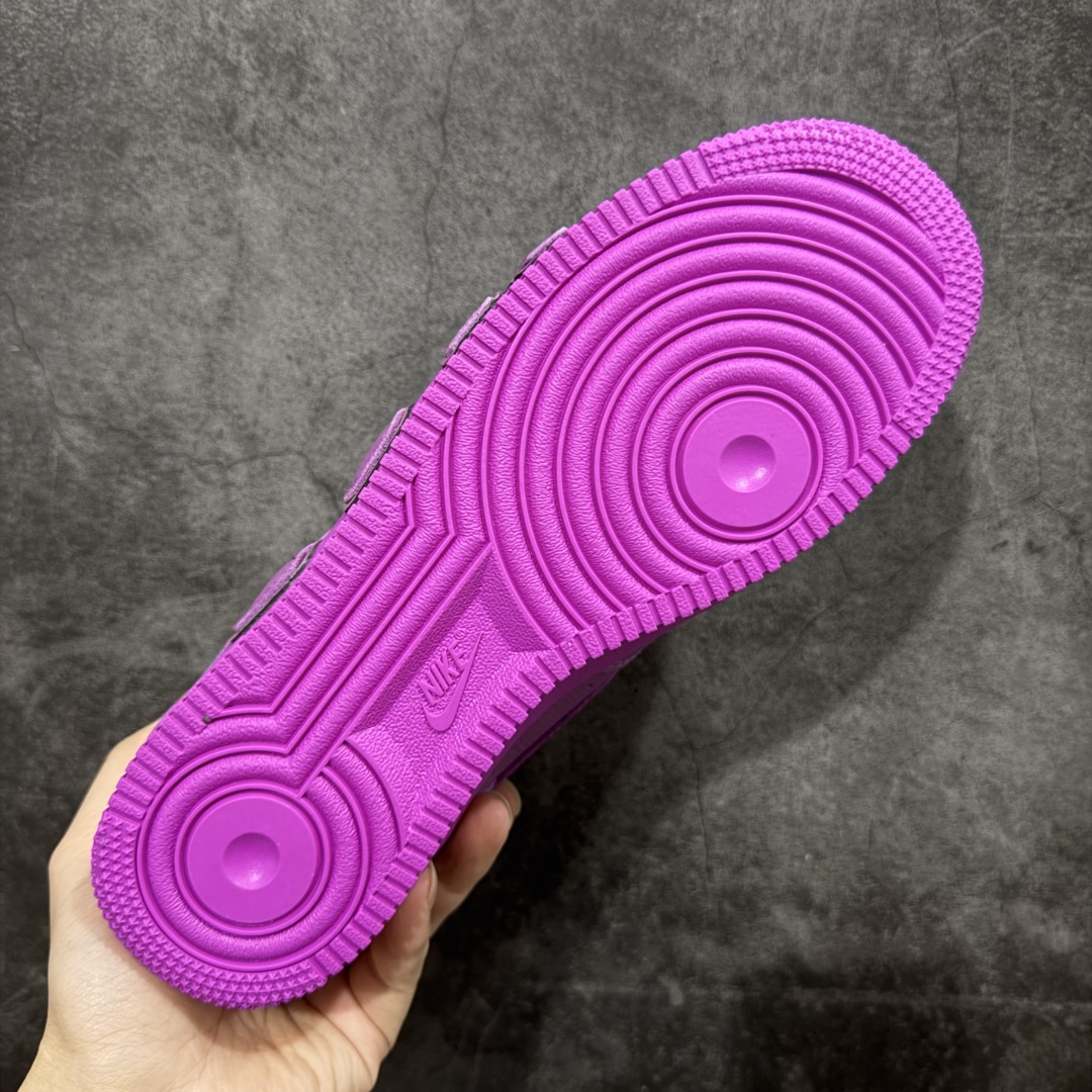图片[9]-【TOP纯原】CPFM x NK Air Force 1 Low 空军一号系列低帮 纯原生产线出品 市场唯一正确皮料卡色 区别其他版本 经典百搭休闲运动板鞋“联名放大补丁字母”近日，A$AP Bari 在其官方社交媒体上预告了 Cactus Plant Flea Market(CPFM) 和 Nike Air Force 1 Low 的全新配色。 #此次全新推出的紫色和苔藓绿配色，保留了原始黑白版本的标志性风格，均采用皮革鞋面、尼龙鞋舌、带有反光底衬的「AIR SUNSHINE」及同色 AF1 橡胶鞋底。 货号：FQ7069-500 尺码： 40 40.5 41 42 42.5 43 44 44.5 45 46 47.5 48-选品中心