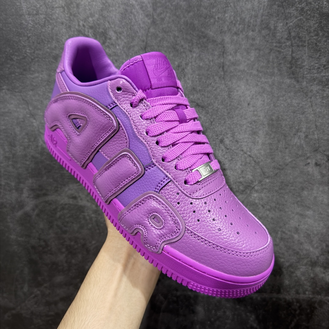 图片[3]-【TOP纯原】CPFM x NK Air Force 1 Low 空军一号系列低帮 纯原生产线出品 市场唯一正确皮料卡色 区别其他版本 经典百搭休闲运动板鞋“联名放大补丁字母”近日，A$AP Bari 在其官方社交媒体上预告了 Cactus Plant Flea Market(CPFM) 和 Nike Air Force 1 Low 的全新配色。 #此次全新推出的紫色和苔藓绿配色，保留了原始黑白版本的标志性风格，均采用皮革鞋面、尼龙鞋舌、带有反光底衬的「AIR SUNSHINE」及同色 AF1 橡胶鞋底。 货号：FQ7069-500 尺码： 40 40.5 41 42 42.5 43 44 44.5 45 46 47.5 48-选品中心