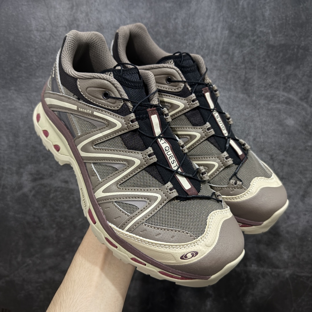【666版本】Salomon XT-QUEST ADV 萨洛蒙情侣款户外机能鞋 棕红色 478850 全新品质 巅峰之作 所有配色均购物原版拆解1:1开发 原材料打造 非市场公版便宜货 私模大底 清洁度比市场所有版本都高 全套原纸板楦头开发 原厂网布配套 确保原汁原味 完美呈现版型 原档数据独家私模五层组合大底 原装Ortholite轻量化鞋垫 中底布带钢印编号 原厂TPU锁扣 进口港宝加持 后跟自然饱满 还原公司包裹性 鞋面采用SENSIFT贴合技术 全方位贴合包裹脚型 鞋跟部鞋底牵引设计 提供强大的抓地性能 更适应野外崎岖不平的道路 其4D ADVANCED CHASSIS底盘 材料轻量大化 钉齿设计更具稳定性 防护性 鞋底易磨损区运用CONTAGRIP高耐磨材料 应对城市硬质路面长距离跑考验 尺码:36 36.5 37.5 38 38.5 39 40 40.5 41 42 42.5 43 44 45 46-选品中心