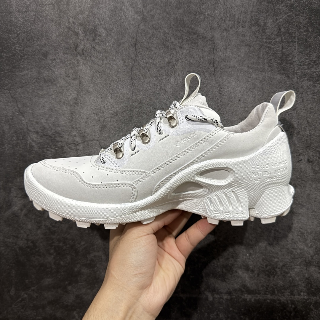 图片[2]-【顶级版】Ecco 爱步 健步探索系列 BIOM防滑真皮运动鞋 牛皮鞋面 纹理自然 柔韧耐穿 直接注塑工艺连接鞋面与鞋底 一体成型 合脚耐穿 橡胶外底 适应多种地形 防滑耐磨 强劲抓地 BIOM核心自然律动科技 符合人体工学 长效缓震 能量回弹 踏风前行 自然律动 裸足科技 尺码：39 40 41 42 43 44-选品中心