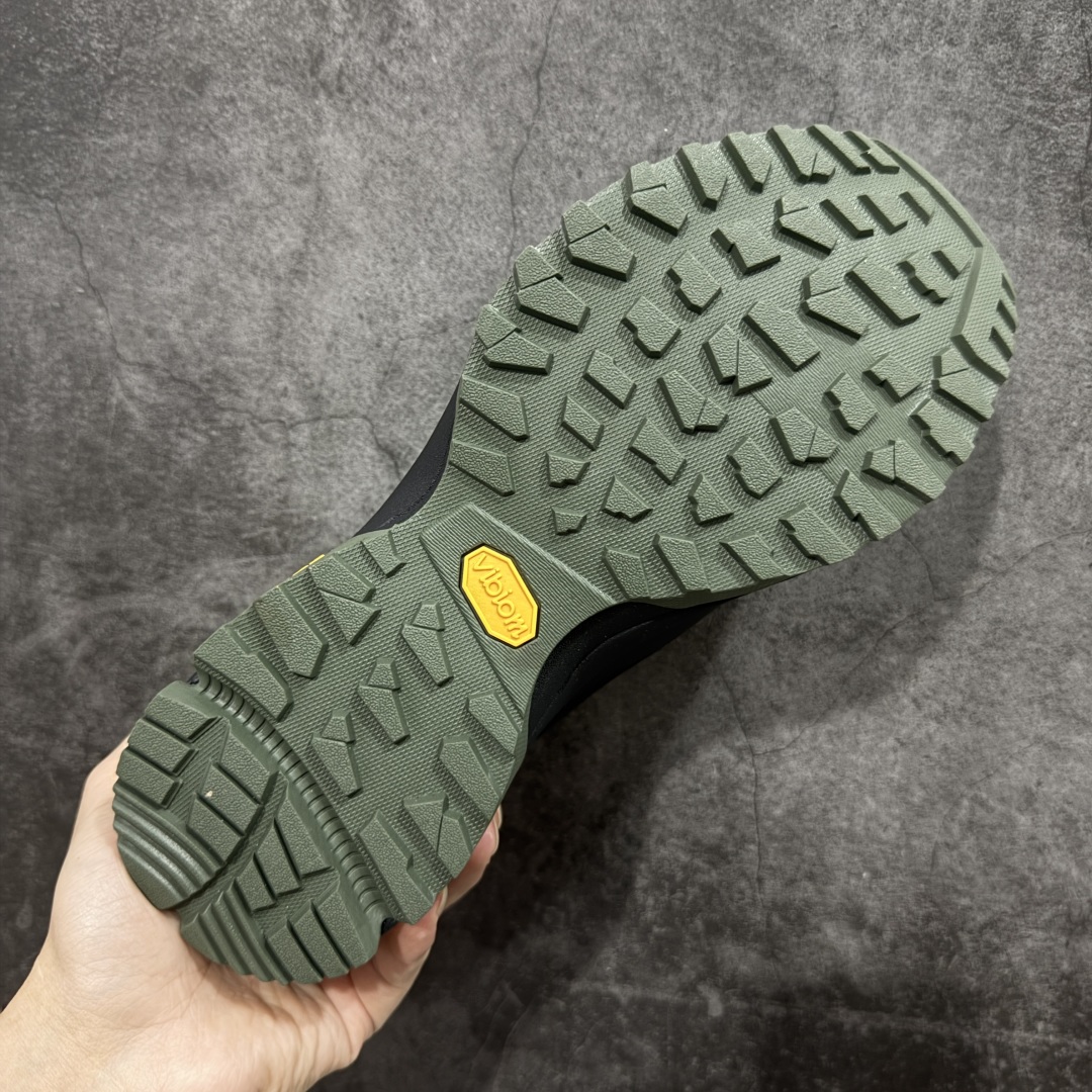 图片[9]-【升级版】凯乐石KAILAS 界山GTX 户外运动 防滑耐磨防水 低帮 登山徒步鞋 男款 KAILAS凯乐石品牌是全球三大全系攀登品牌之一，于2003年创立于中国广州，致力于为有攀登梦想的户外运动员及爱好者，研发制造功能性专业装备，满足他们在极限环境下安全舒适的需求，凯乐石专注于科技面料的开发及专业功能设计，产品线覆盖登山、攀岩、徒步、越野跑山、露营、旅行等多项户外运动，通过运动员的测试反馈，不断进化迭代，产品荣获国内外大奖71座，发明专利21个，更突破性的自主研发攀登器械，打造出中国的攀登硬实力 尺码：39 40 41 42 43 44 45-选品中心