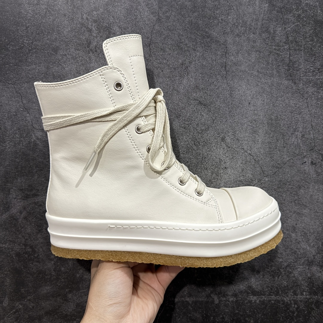 【莞产G版】Rick Owens Edfu 瑞克·欧文斯高帮皮面时尚运动板鞋 白生胶高帮皮面高帮 二级市场已经7K以上 平台客户随意卖四位数 RO广东原厂出品 纯原天花板 原版一比一复刻 冲正绝不翻车 还原度达到百分之98以上 原楦开发纸版版型 ZP拆解原版1:1复模裁片纸版 力求做到0错位 这样才能达到和zp一致的鞋型味道 采用进口cnc数控机床开发对版独家tpu奶香大底 区别于市场所有版本 zp同源全头层粒面小牛皮 达到和zp一致手感 原厂进口细纹布 万邦订购原厂高弹粉红色海绵 内里搭配软质细腻羊皮 TPU高密度大底 软硬度透光度高已经测试和原版一致 尺码:36 37 38 39 40 41 42 43 44 45 46-选品中心