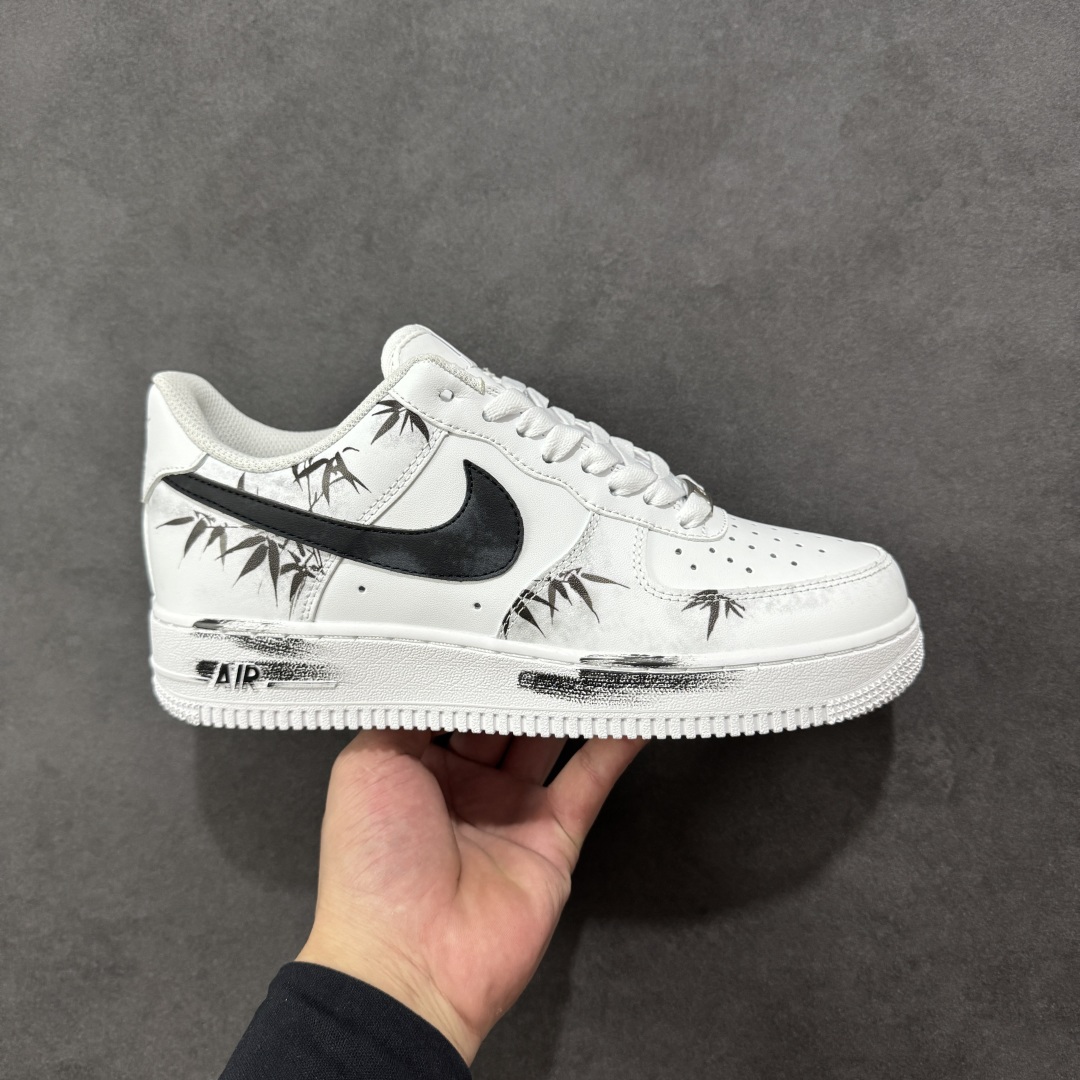 【定制版】Nike Air Force 1\'07 Low 竹林水墨画 空军一号低帮休闲板鞋  #定制皮料 定制鞋盒 原楦原纸板 纯正空军版型 内置全掌气垫 货号:ZH0316-122  尺码:36 36.5 37.5 38 38.5 39 40 40.5 41 42 42.5 43 44 44.5 45 编码:HXSA310320-选品中心