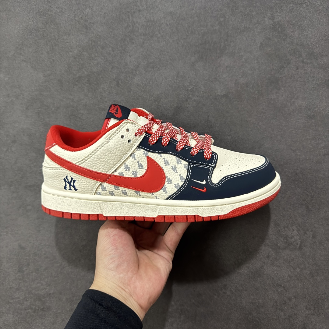 【定制版】Nike SB Dunk Low mlb NY联名 米黑红印花 周年高端定制 低帮休闲板鞋 DB1988-001  #定制鞋盒 大厂纯原品质出货 超高清洁度 皮料切割干净无任何毛边 细节完美 男女同款  尺码:36 36.5 37.5 38 38.5 39 40 40.5 41 42 42.5 43 44 44.5 45 编码:HXSB330340-选品中心