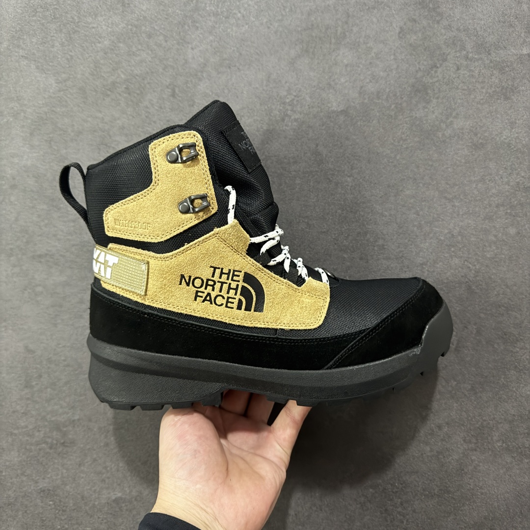 【公司级】北面 The North Face MEN\'S CHILKAT V Cognito WP 高帮户外机能鞋 NFOA7W4 透气织物鞋面 户外耐磨徒步鞋 。具有出色的抓地力和稳定性,在户外越野中勇往直前!回弹性中底具有出色的缓震效果,高性能大底,强力抓地,从容应对多种地形! 尺码: 37-47-选品中心