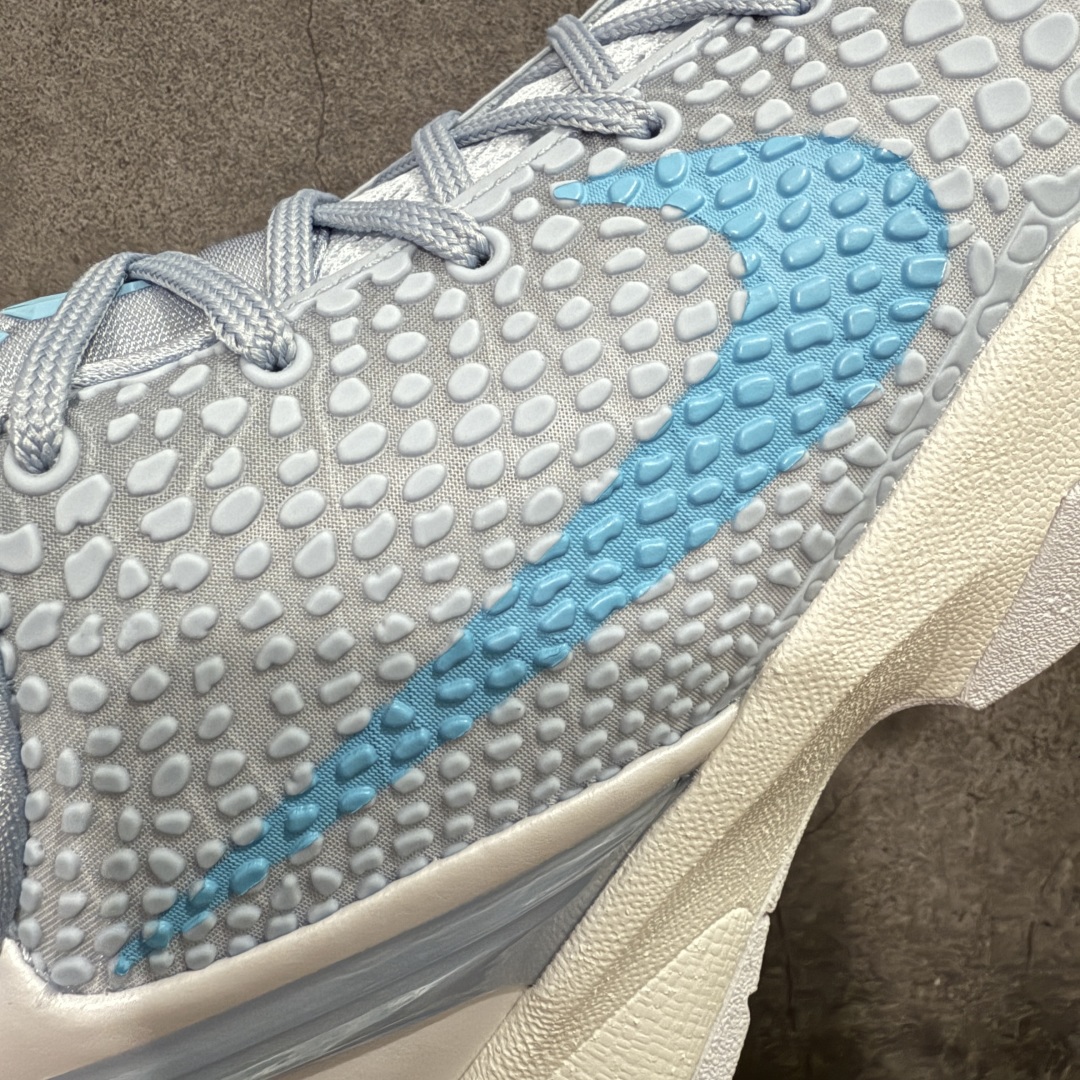 图片[4]-【GX纯原】NK Zoom Kobe 6 Protro 科比六代 蓝白 IO3672-400 完美复刻公司货 前掌超大Zoom Turbo气垫 后掌EVA缓震 真正的原汁原味 还原ZP脚感 全身鞋材卡料色独家定制 唯一正确喷漆工艺Swoosh 正确凹凸蛇鳞工艺 正确鞋面渐变效果 内全置真动飞态线 独立原厂模具 最大尺码达到48.5码 首批不拼图大几率过验 亲测已过 支持各种高强度实战 无需担心 上脚价 补货周期极长 脚宽建议买大半码 科比系列前掌偏窄 不影响二次销售 支持七天无理由退换 尺码：40 40.5 41 42 42.5 43 44 44.5 45 45.5 46 47.5 48.5 49.6 50.5-选品中心
