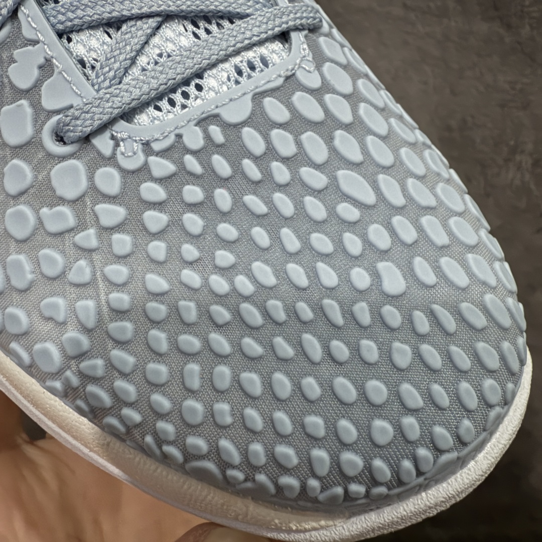 图片[5]-【GX纯原】NK Zoom Kobe 6 Protro 科比六代 蓝白 IO3672-400 完美复刻公司货 前掌超大Zoom Turbo气垫 后掌EVA缓震 真正的原汁原味 还原ZP脚感 全身鞋材卡料色独家定制 唯一正确喷漆工艺Swoosh 正确凹凸蛇鳞工艺 正确鞋面渐变效果 内全置真动飞态线 独立原厂模具 最大尺码达到48.5码 首批不拼图大几率过验 亲测已过 支持各种高强度实战 无需担心 上脚价 补货周期极长 脚宽建议买大半码 科比系列前掌偏窄 不影响二次销售 支持七天无理由退换 尺码：40 40.5 41 42 42.5 43 44 44.5 45 45.5 46 47.5 48.5 49.6 50.5-选品中心