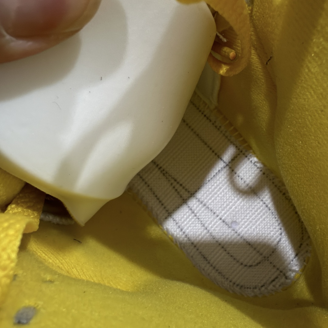 图片[7]-【外贸纯原版】Jordan Air Jordan AJ5 OG 黄黑 货号：HQ7978-701 外贸大厂出品 匠心打造 原厂皮料原厂数据 全新纸板 模具打造 外贸 平台高端零售专供品质 品质毋庸置疑 一眼正品既视感 细节均已解码 尺码：40 40.5 41 42 42.5 43 44 44.5 45 46 47.5-选品中心