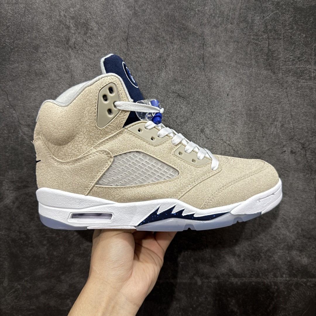 【外贸纯原版】Jordan Air Jordan AJ5 OG 白棕 货号:HQ7978-005 外贸大厂出品 匠心打造 原厂皮料原厂数据 全新纸板 模具打造 外贸 平台高端零售专供品质 品质毋庸置疑 一眼正品既视感 细节均已解码 尺码:40 40.5 41 42 42.5 43 44 44.5 45 46 47.5-选品中心