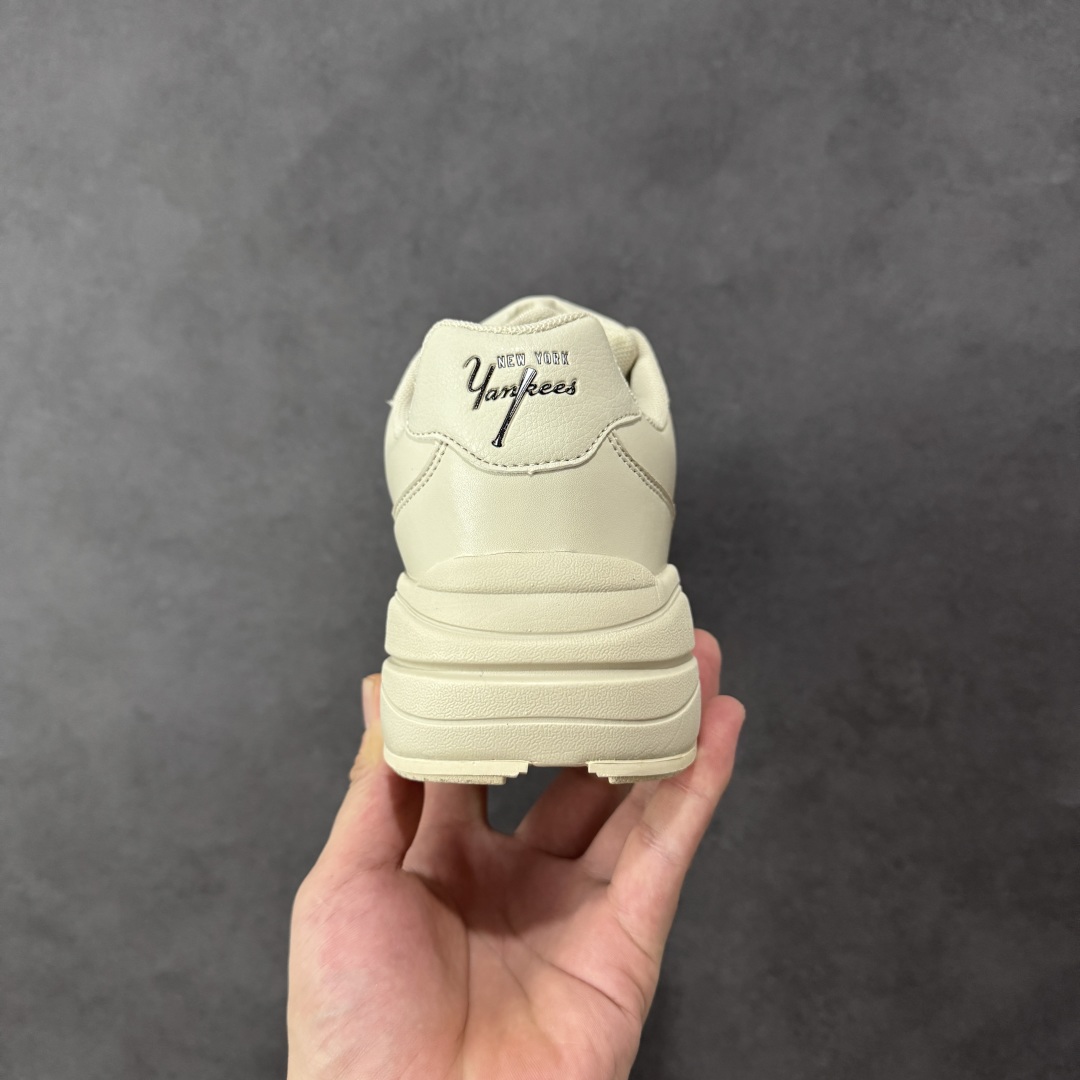 图片[4]-【公司级】韩国洋基队NY大标潮流老爹鞋 MLB小白鞋市面上唯一顶级纯原版本 原材料打造 原楦原档案数据开发版型 完美鞋头弧度/后套收口效果🆚市面文案版本‼️ 原厂立体填充鞋舌海绵 中底注胶孔原数据开发模具大底原厂转印标 ins 抖音 快手 小红书网红老爹鞋 韩国洋基队NY大标潮流老爹鞋 内增高6cm 原厂1：1模具开发 原厂进口纳米材质 原厂 全套手提袋 原盒雷射防伪标包装 天猫订单品质 官网尺码35 36 36.5 37.5 38 38.5 39 40 40.5 41 42 42.5 43 44 45-选品中心