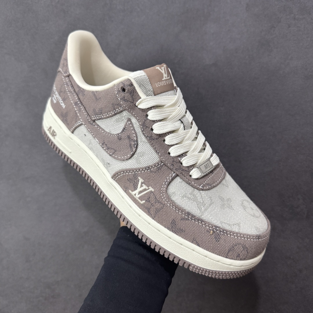 图片[3]-【定制版】海外量发售NIke Air Force 1 \’07 Low LV联名–灰色空军一号低帮 运动鞋 休闲鞋 折边针车 防水牛仔布双拼 工艺难度大 原楦头原纸板 高端定制鞋盒 原厂鞋底 超高清洁度 细节完美 货号：YF9511-821 尺码：36 36.5 37.5 38 38.5 39 40 40.5 41 42 42.5 43 44 44.5 45-选品中心