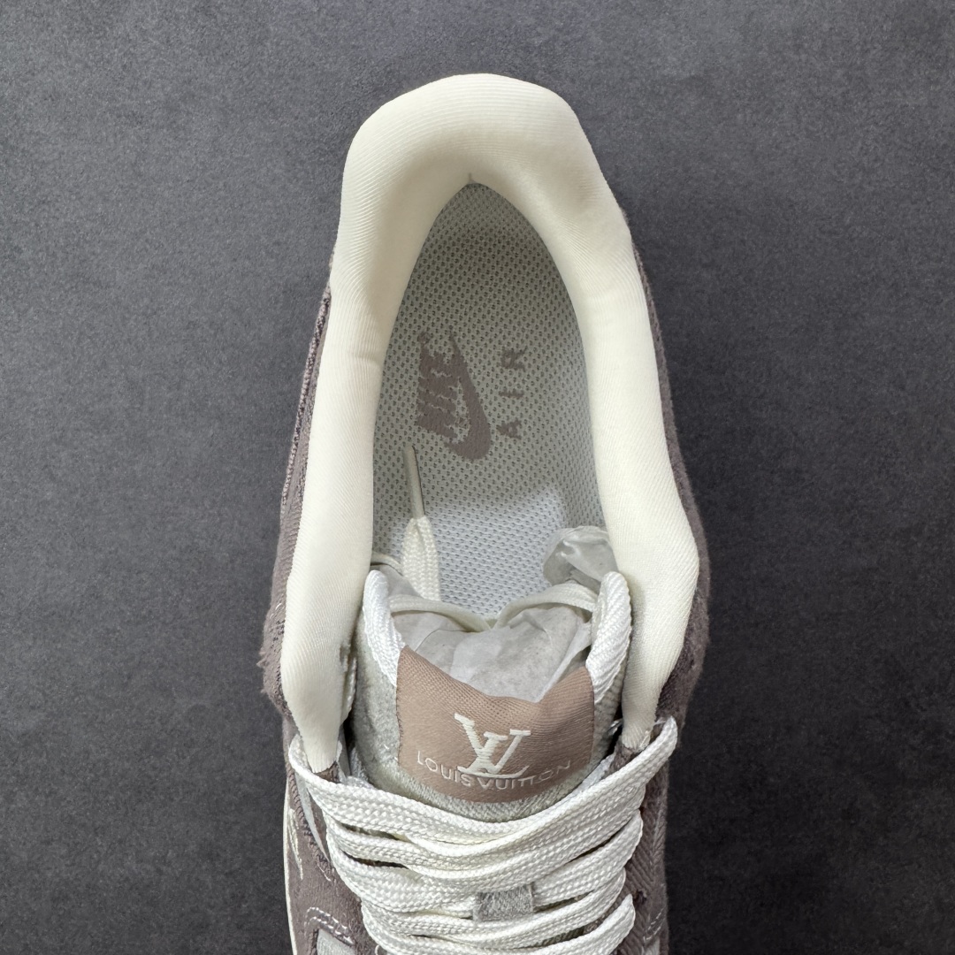 图片[7]-【定制版】海外量发售NIke Air Force 1 \’07 Low LV联名–灰色空军一号低帮 运动鞋 休闲鞋 折边针车 防水牛仔布双拼 工艺难度大 原楦头原纸板 高端定制鞋盒 原厂鞋底 超高清洁度 细节完美 货号：YF9511-821 尺码：36 36.5 37.5 38 38.5 39 40 40.5 41 42 42.5 43 44 44.5 45-选品中心