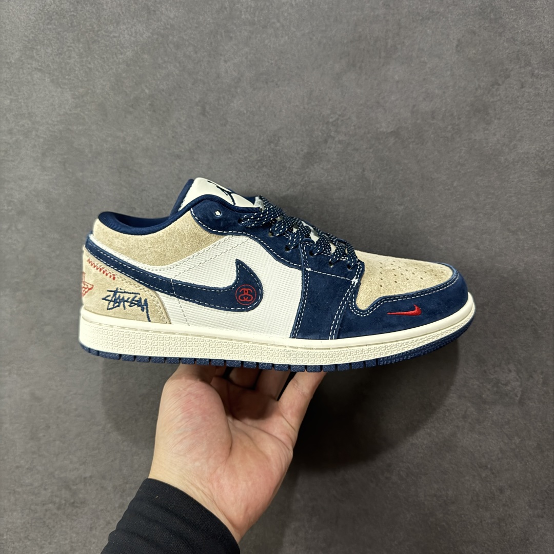 【定制版】Stussy x Air Jordan 1 Low 定制配色 斯图西联名 乔1 AJ1经典低帮休闲百搭板鞋   公司级版本 定制鞋盒 大厂流水作业生产 超高清洁度 皮料切割干净无任何毛边 细节完美 货号:LR8888-015  尺码:36 36.5 37.5 38 38.5 39 40 40.5 41 42 42.5 43 44 44.5 45-选品中心