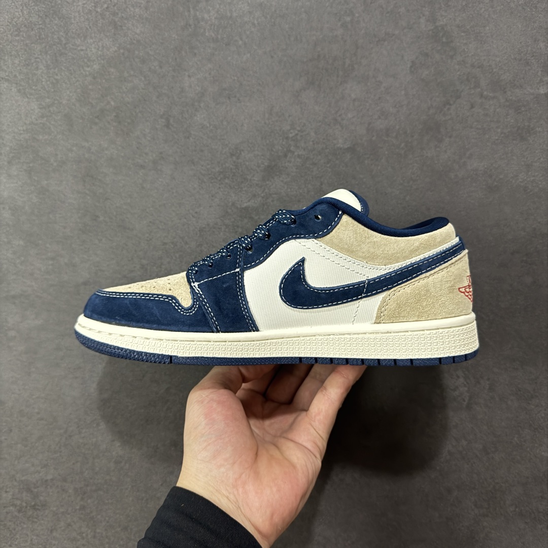 图片[2]-【定制版】Stussy x Air Jordan 1 Low 定制配色 斯图西联名 乔1 AJ1经典低帮休闲百搭板鞋   公司级版本 定制鞋盒 大厂流水作业生产 超高清洁度 皮料切割干净无任何毛边 细节完美 货号：LR8888-015  尺码：36 36.5 37.5 38 38.5 39 40 40.5 41 42 42.5 43 44 44.5 45-选品中心