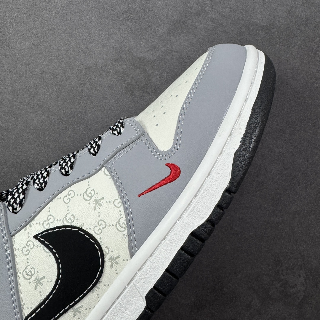 图片[5]-【定制版】Nike SB Dunk Low 古驰联名 浅灰黑勾 周年高端定制 低帮休闲板鞋 #定制鞋盒 大厂纯原品质出货 超高清洁度 皮料切割干净无任何毛边 细节完美 货号：CS1688-134 尺码：36 36.5 37.5 38 38.5 39 40 40.5 41 42 42.5 43 44 44.5 45-选品中心