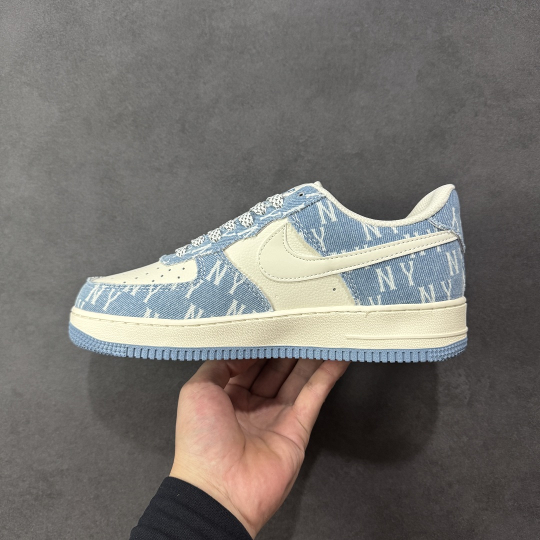 图片[2]-【定制版】NIke Air Force 1 \’07 Low × NY“浅蓝牛仔”满印高端定制空军一号 低帮 运动鞋 休闲鞋 折边针车 工艺难度大 原楦头原纸板 原装鞋盒 定制五金配件 内置全掌气垫 原厂鞋底 货号：XY2025-002 尺码：36 36.5 37.5 38 38.5 39 40 40.5 41 42 42.5 43 44 44.5 45 编码：HXSA310320-选品中心