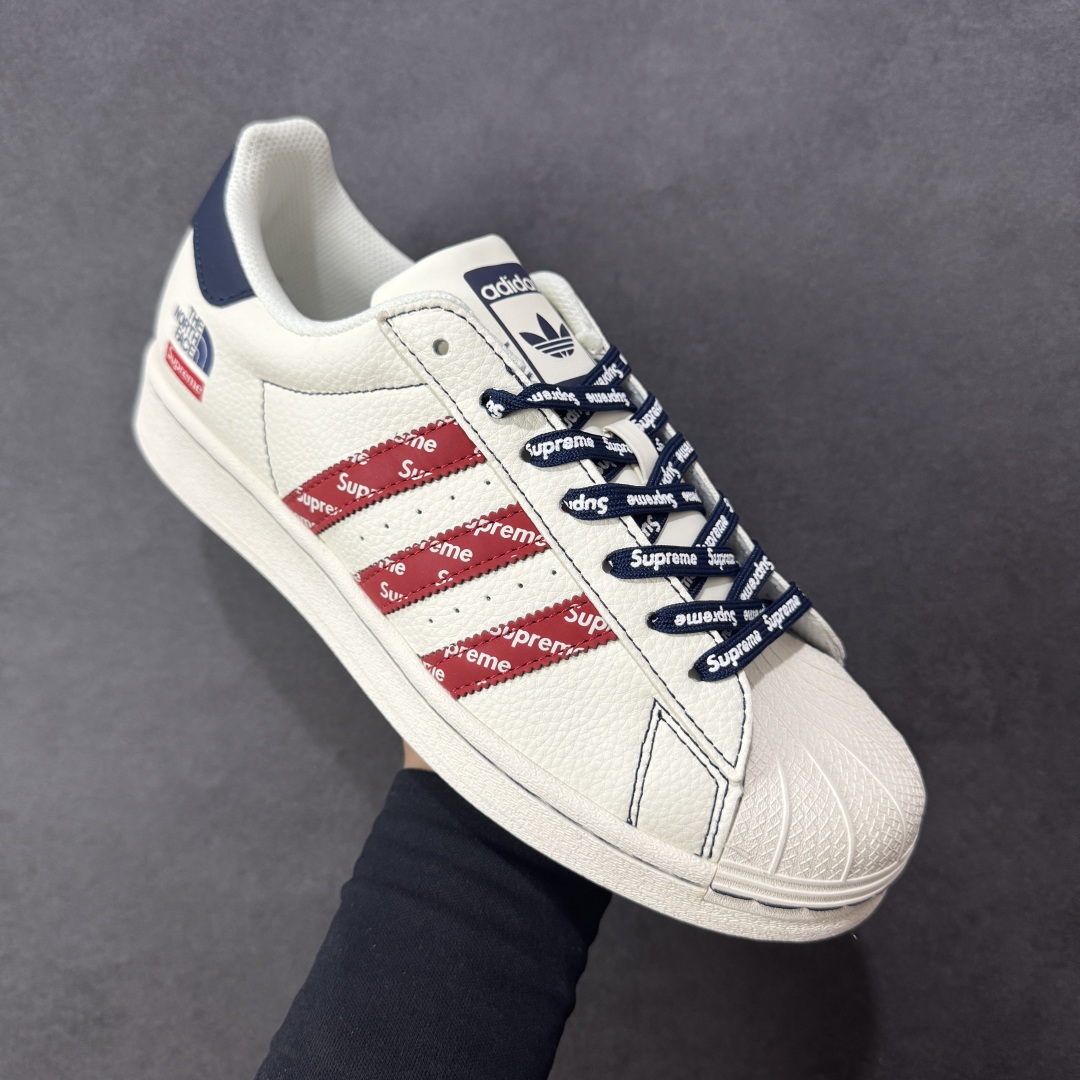 图片[3]-【定制版】AD Originals Superstar x The North Face x Superme 白红蓝 高端定制休闲运动板鞋 采用全新头层拼接皮革材质 后跟采用特色3D立体印字 渠道正品订单 诠释市场最高工艺水平 全鞋进口头层皮料打造 货号：QC2604 尺码：36-45-选品中心