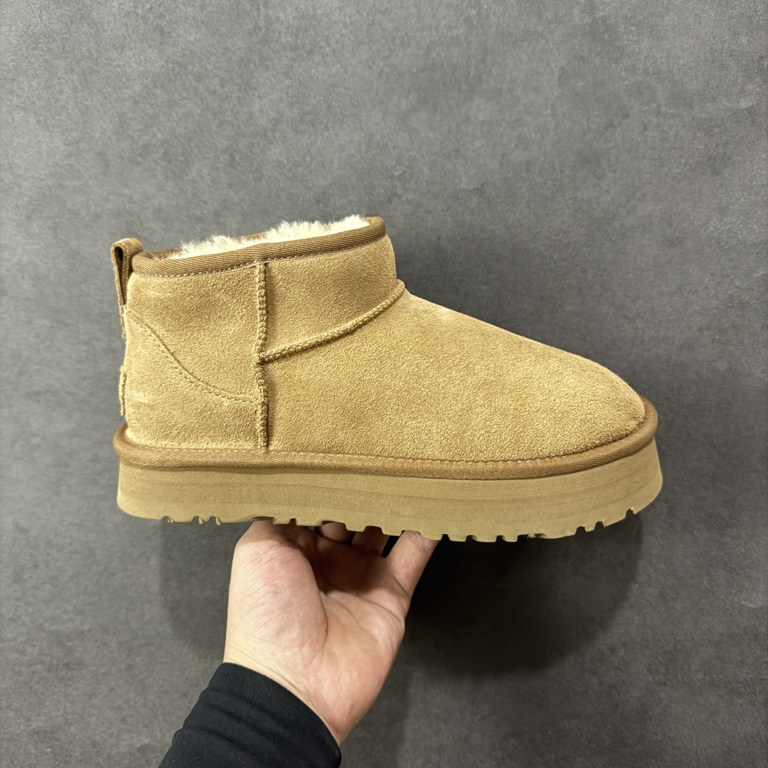 【X1纯原版】全网最齐 ugg 90个配色 市面顶级版本 UGG Mini厚底短筒1135092 底厚3cm 小红书爆款 广州外贸大厂生产 鞋头到鞋垫真羊皮毛一体 独立外盒包装 芯片 带防水工艺 区别市面任何版本 5cm厚底 独立原版开发大底 羊绒鞋垫 冬季保暖外出 家居都是很适合的选择 进年uug推出款式系列 局部偏向年轻消费者喜好 也走到时尚潮流穿搭的前沿 鞋身材质 防泼水涂层翻毛皮鞋面 17毫米UGGPURE™植入式羊毛内底 轻便防滑舒适橡胶外底 带有品牌LOGO商标 带全套包装 尺码: 35 36 37 38 39 40-选品中心