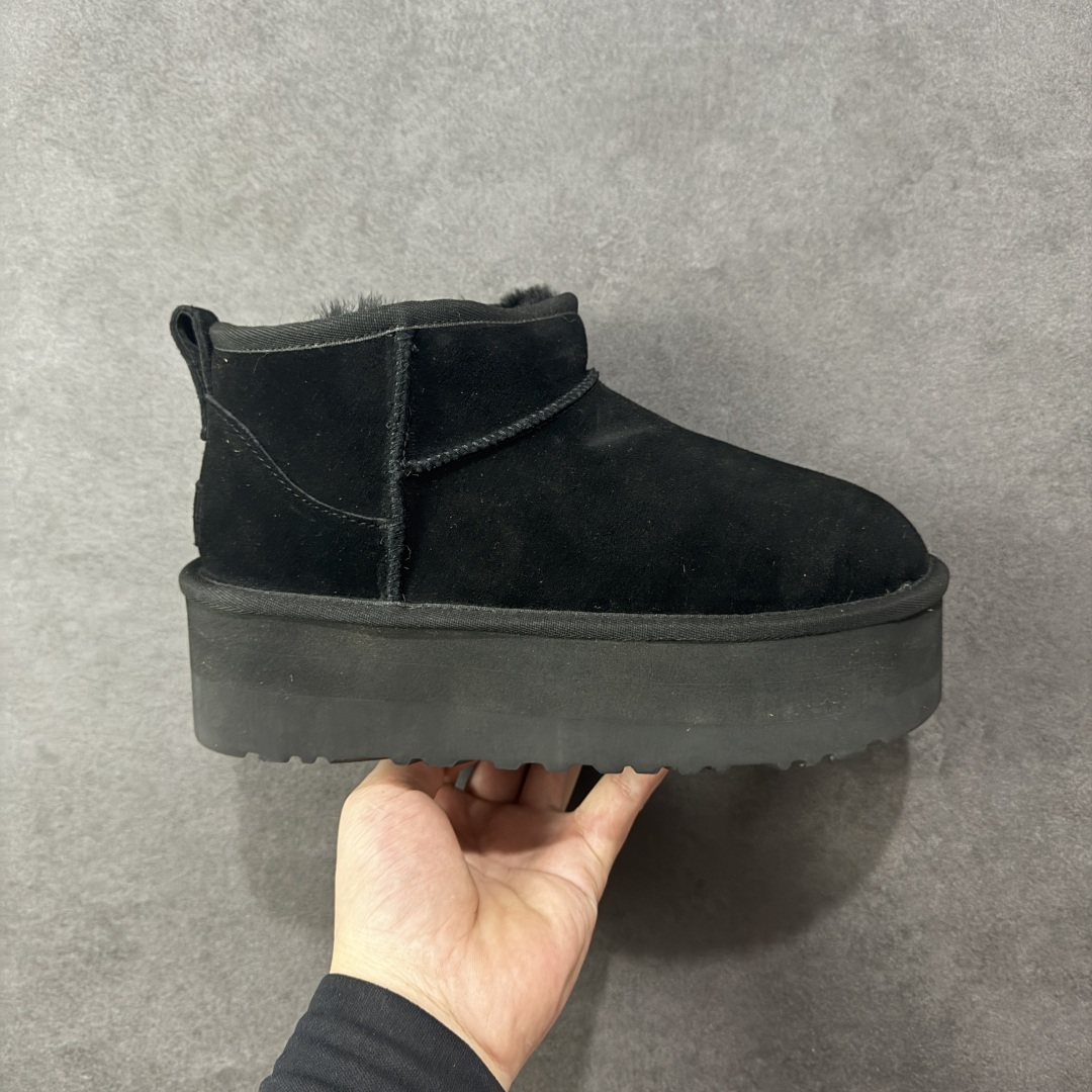 【X1纯原版】全网最齐 ugg 90个配色 市面顶级版本 UGG Mini厚底短筒1135092 底厚5cm 小红书爆款 广州外贸大厂生产 鞋头到鞋垫真羊皮毛一体 独立外盒包装 芯片 带防水工艺 区别市面任何版本 5cm厚底 独立原版开发大底 羊绒鞋垫 冬季保暖外出 家居都是很适合的选择 进年uug推出款式系列 局部偏向年轻消费者喜好 也走到时尚潮流穿搭的前沿 鞋身材质 防泼水涂层翻毛皮鞋面 17毫米UGGPURE™植入式羊毛内底 轻便防滑舒适橡胶外底 带有品牌LOGO商标 带全套包装 尺码: 35 36 37 38 39 40-选品中心
