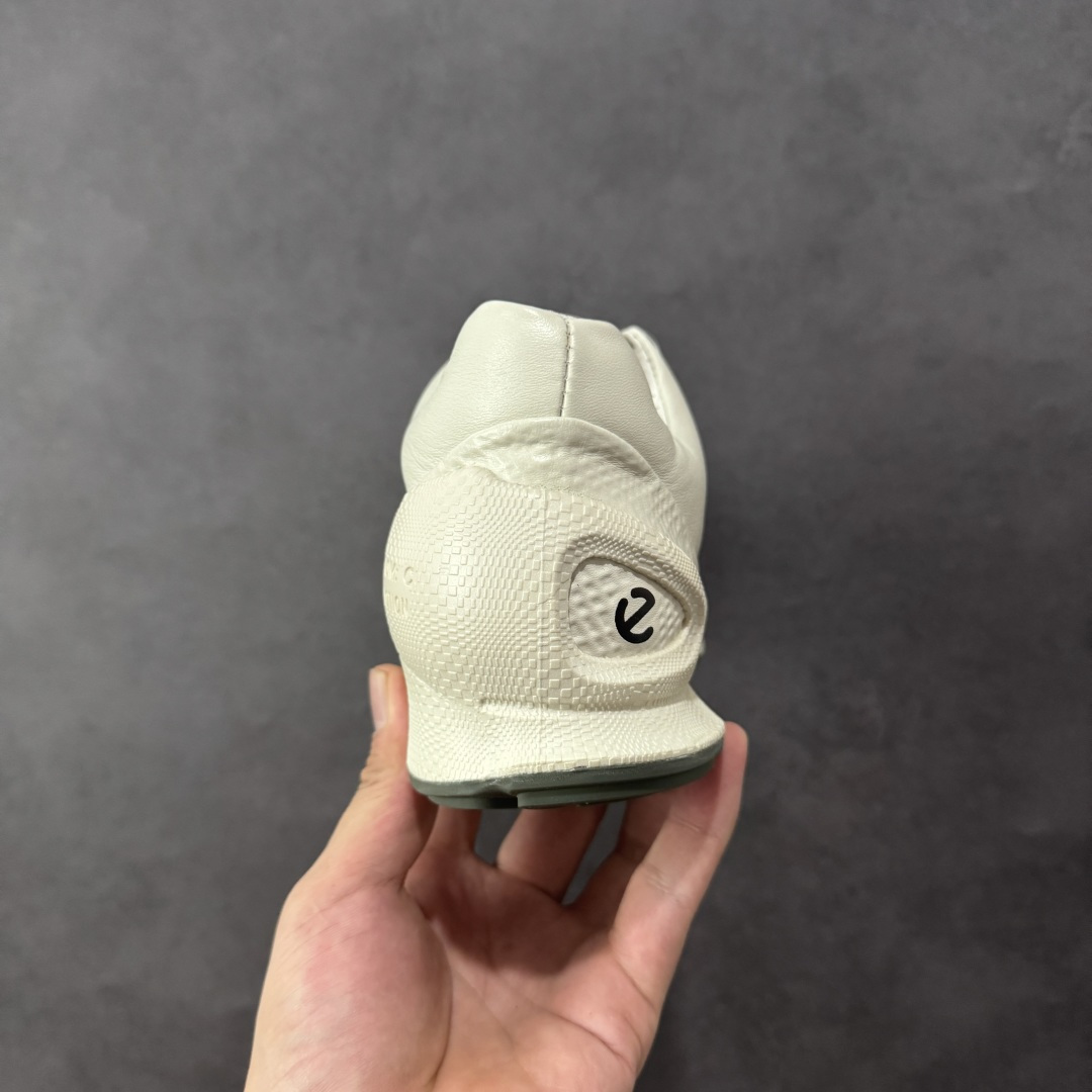 图片[4]-【公司级头层版】ECCO爱步老爹鞋男士夏季经典运动鞋 健步BIOM系列 全新的轻量发泡底材与直接注塑橡胶大底相结合 柔软舒适，轻量回弹，脚感更轻盈 鞋面采用GORE-TEX飞织网面与牛皮相结合 给你贴心透气呵护 自然律动科技 符合人体工学鞋楦 贴近足部天然形态 橡胶大底，抓地力强，具有良好的耐磨性 轻盈自如 适跑畅练 尺码：39-45-选品中心