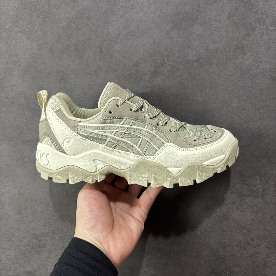 【公司级】Asics Gel-PICKAX 纯原版本 亚瑟士运动休闲透气专业跑鞋 鞋面采用反绒皮与网布拼接 透气舒适兼具休闲时尚 结合简明的配色 展现品牌的传承 及引领复古流行的主题 虎爪造型的LOGO 鞋身稳定包裹系统 支撑鞋身 经典宽大鞋型配备防偏移设计 提升包裹性 穿着舒适 鞋面透气孔设计 提供透气性 尺码:36 37 37.5 38 39 39.5 40 40.5 41.5 42 42.5 43.5 44 45-选品中心