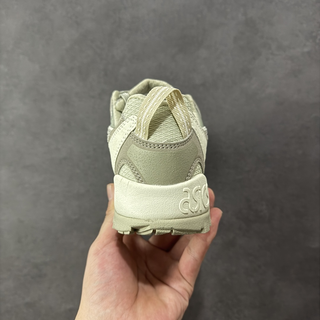 图片[4]-【公司级】Asics Gel-PICKAX 纯原版本 亚瑟士运动休闲透气专业跑鞋 鞋面采用反绒皮与网布拼接 透气舒适兼具休闲时尚 结合简明的配色 展现品牌的传承 及引领复古流行的主题 虎爪造型的LOGO 鞋身稳定包裹系统 支撑鞋身 经典宽大鞋型配备防偏移设计 提升包裹性 穿着舒适 鞋面透气孔设计 提供透气性 尺码：36 37 37.5 38 39 39.5 40 40.5 41.5 42 42.5 43.5 44 45-选品中心