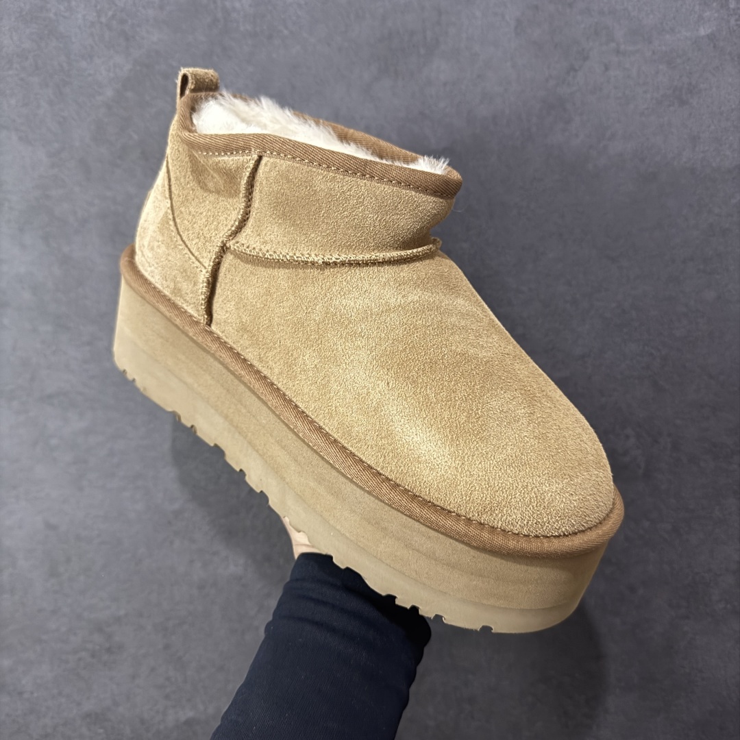 图片[3]-【X1纯原版】全网最齐 ugg 90个配色 市面顶级版本 UGG Mini厚底短筒1135092 底厚5cm 小红书爆款 广州外贸大厂生产 鞋头到鞋垫真羊皮毛一体 独立外盒包装 芯片 带防水工艺 区别市面任何版本 5cm厚底 独立原版开发大底 羊绒鞋垫 冬季保暖外出 家居都是很适合的选择 进年uug推出款式系列 局部偏向年轻消费者喜好 也走到时尚潮流穿搭的前沿 鞋身材质 防泼水涂层翻毛皮鞋面 17毫米UGGPURE™植入式羊毛内底 轻便防滑舒适橡胶外底 带有品牌LOGO商标 带全套包装 尺码： 35 36 37 38 39 40-选品中心