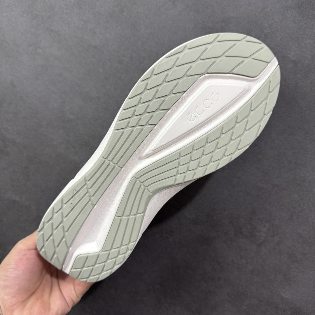 图片[9]-【公司级头层版】ECCO爱步老爹鞋男士夏季经典运动鞋 健步BIOM系列 全新的轻量发泡底材与直接注塑橡胶大底相结合 柔软舒适，轻量回弹，脚感更轻盈 鞋面采用GORE-TEX飞织网面与牛皮相结合 给你贴心透气呵护 自然律动科技 符合人体工学鞋楦 贴近足部天然形态 橡胶大底，抓地力强，具有良好的耐磨性 轻盈自如 适跑畅练 尺码：39-45-选品中心