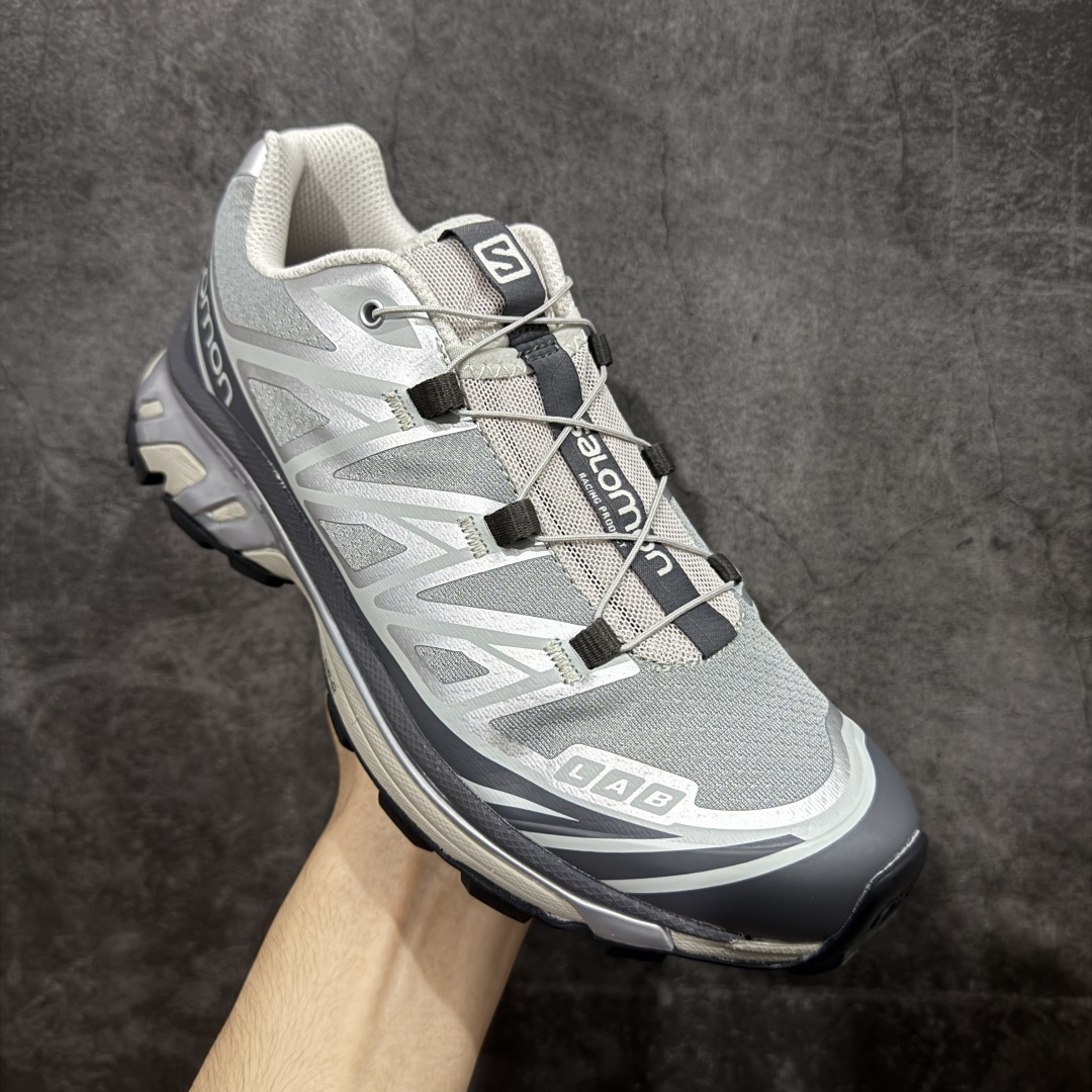 图片[3]-【PK升级版】SALOMON XT-6 DSM 萨洛蒙潮流越野机能户外功能鞋 417170 全新版本出货 好货不怕晚 品质 细节 材料都是肉眼可以见！ 售前售后也是其它工厂无法匹敌！ 纯原外贸平台特供订单 耗时半年巨作 全套原纸板楦头开发 原厂特供网布配套加持 确保原汁原味 完美呈现版型 原档数据独家私模五层组合大底 原装Ortholite轻量化鞋垫 中底布带钢印编号 原厂TPU锁扣 进口港宝加持 后跟自然饱满 还原公司包裹性 鞋面以“锯齿”状的包裹系统呈现 在基色底之下加入了各种色点缀 将公司的最新技术和时尚前卫的造型融入耐用的长跑款式中 鞋面由 TPU 薄膜制成 并焊接在高耐磨网眼上 使其既时尚又坚固 由 ACS底盘支撑 可增强稳定性和支撑力 以及由橡胶凸耳 Contragrip外底覆盖的 EVA 缓冲中底 旨在应对崎岖的地形 鞋舌上的彩色Salomon 标签、Quicklace 系统以及鞋头、鞋舌和鞋跟上的附加品牌使细节更加完美 让穿着者可以轻松驾驭户外与通勤下的任何运动生活场景 无缝鞋身户外随意纵横 颜值与脚感兼备 出街通勤 绝对非常吸睛 你值得拥有 尺码：36 36.5 37.5 38 38.5 39 40 40.5 41 42 42.5 43 44 44.5 45-选品中心