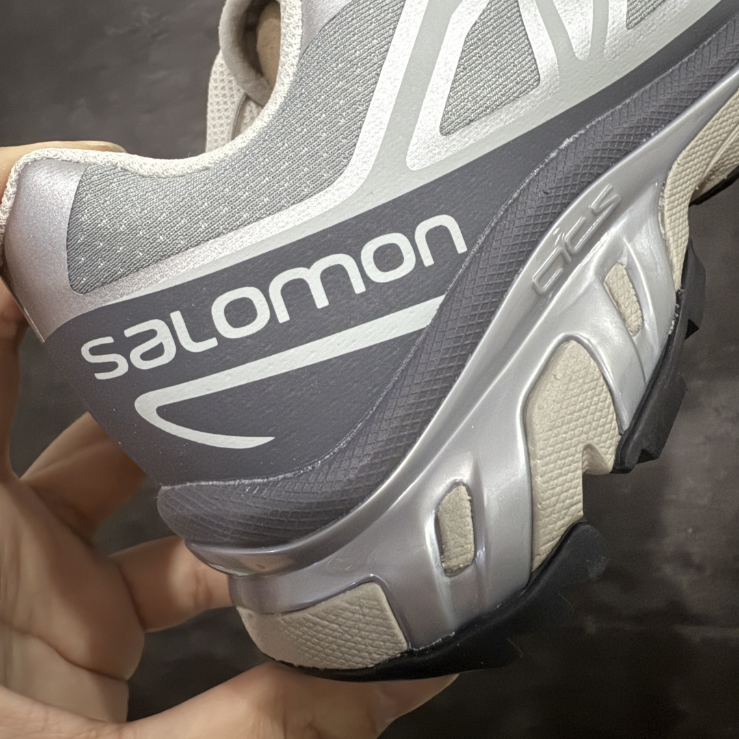 图片[3]-【PK升级版】SALOMON XT-6 DSM 萨洛蒙潮流越野机能户外功能鞋 417170 全新版本出货 好货不怕晚 品质 细节 材料都是肉眼可以见！ 售前售后也是其它工厂无法匹敌！ 纯原外贸平台特供订单 耗时半年巨作 全套原纸板楦头开发 原厂特供网布配套加持 确保原汁原味 完美呈现版型 原档数据独家私模五层组合大底 原装Ortholite轻量化鞋垫 中底布带钢印编号 原厂TPU锁扣 进口港宝加持 后跟自然饱满 还原公司包裹性 鞋面以“锯齿”状的包裹系统呈现 在基色底之下加入了各种色点缀 将公司的最新技术和时尚前卫的造型融入耐用的长跑款式中 鞋面由 TPU 薄膜制成 并焊接在高耐磨网眼上 使其既时尚又坚固 由 ACS底盘支撑 可增强稳定性和支撑力 以及由橡胶凸耳 Contragrip外底覆盖的 EVA 缓冲中底 旨在应对崎岖的地形 鞋舌上的彩色Salomon 标签、Quicklace 系统以及鞋头、鞋舌和鞋跟上的附加品牌使细节更加完美 让穿着者可以轻松驾驭户外与通勤下的任何运动生活场景 无缝鞋身户外随意纵横 颜值与脚感兼备 出街通勤 绝对非常吸睛 你值得拥有 尺码：36 36.5 37.5 38 38.5 39 40 40.5 41 42 42.5 43 44 44.5 45-选品中心