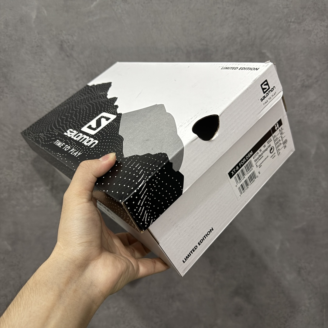 图片[9]-【PK升级版】SALOMON XT-6 DSM 萨洛蒙潮流越野机能户外功能鞋 417170 全新版本出货 好货不怕晚 品质 细节 材料都是肉眼可以见！ 售前售后也是其它工厂无法匹敌！ 纯原外贸平台特供订单 耗时半年巨作 全套原纸板楦头开发 原厂特供网布配套加持 确保原汁原味 完美呈现版型 原档数据独家私模五层组合大底 原装Ortholite轻量化鞋垫 中底布带钢印编号 原厂TPU锁扣 进口港宝加持 后跟自然饱满 还原公司包裹性 鞋面以“锯齿”状的包裹系统呈现 在基色底之下加入了各种色点缀 将公司的最新技术和时尚前卫的造型融入耐用的长跑款式中 鞋面由 TPU 薄膜制成 并焊接在高耐磨网眼上 使其既时尚又坚固 由 ACS底盘支撑 可增强稳定性和支撑力 以及由橡胶凸耳 Contragrip外底覆盖的 EVA 缓冲中底 旨在应对崎岖的地形 鞋舌上的彩色Salomon 标签、Quicklace 系统以及鞋头、鞋舌和鞋跟上的附加品牌使细节更加完美 让穿着者可以轻松驾驭户外与通勤下的任何运动生活场景 无缝鞋身户外随意纵横 颜值与脚感兼备 出街通勤 绝对非常吸睛 你值得拥有 尺码：36 36.5 37.5 38 38.5 39 40 40.5 41 42 42.5 43 44 44.5 45-选品中心