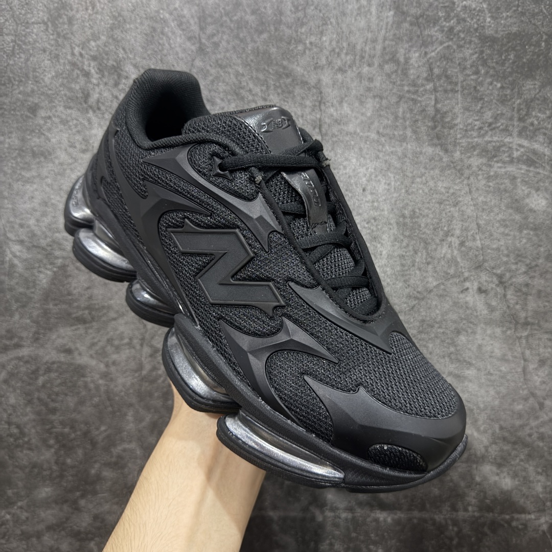 图片[3]-【纯原版】New Balance 新百伦 NB2000 网面休闲鞋 U200078C NB官方重磅新品 一款融合复古设计与现代科技的跑鞋，以其经典的造型和舒适脚感，成为2025年复古潮流爱好的推荐单品。 极具视觉冲击力的5根ABZORB单元，以及无缝鞋面的设计，加上3M反光材质的装饰，比之前推出的9060系列更夸张，更具未来感。 尺码：36-46.5-选品中心