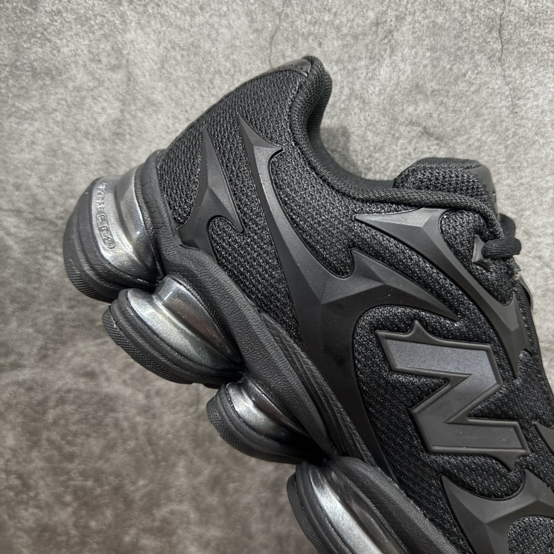 图片[7]-【纯原版】New Balance 新百伦 NB2000 网面休闲鞋 U200078C NB官方重磅新品 一款融合复古设计与现代科技的跑鞋，以其经典的造型和舒适脚感，成为2025年复古潮流爱好的推荐单品。 极具视觉冲击力的5根ABZORB单元，以及无缝鞋面的设计，加上3M反光材质的装饰，比之前推出的9060系列更夸张，更具未来感。 尺码：36-46.5-选品中心