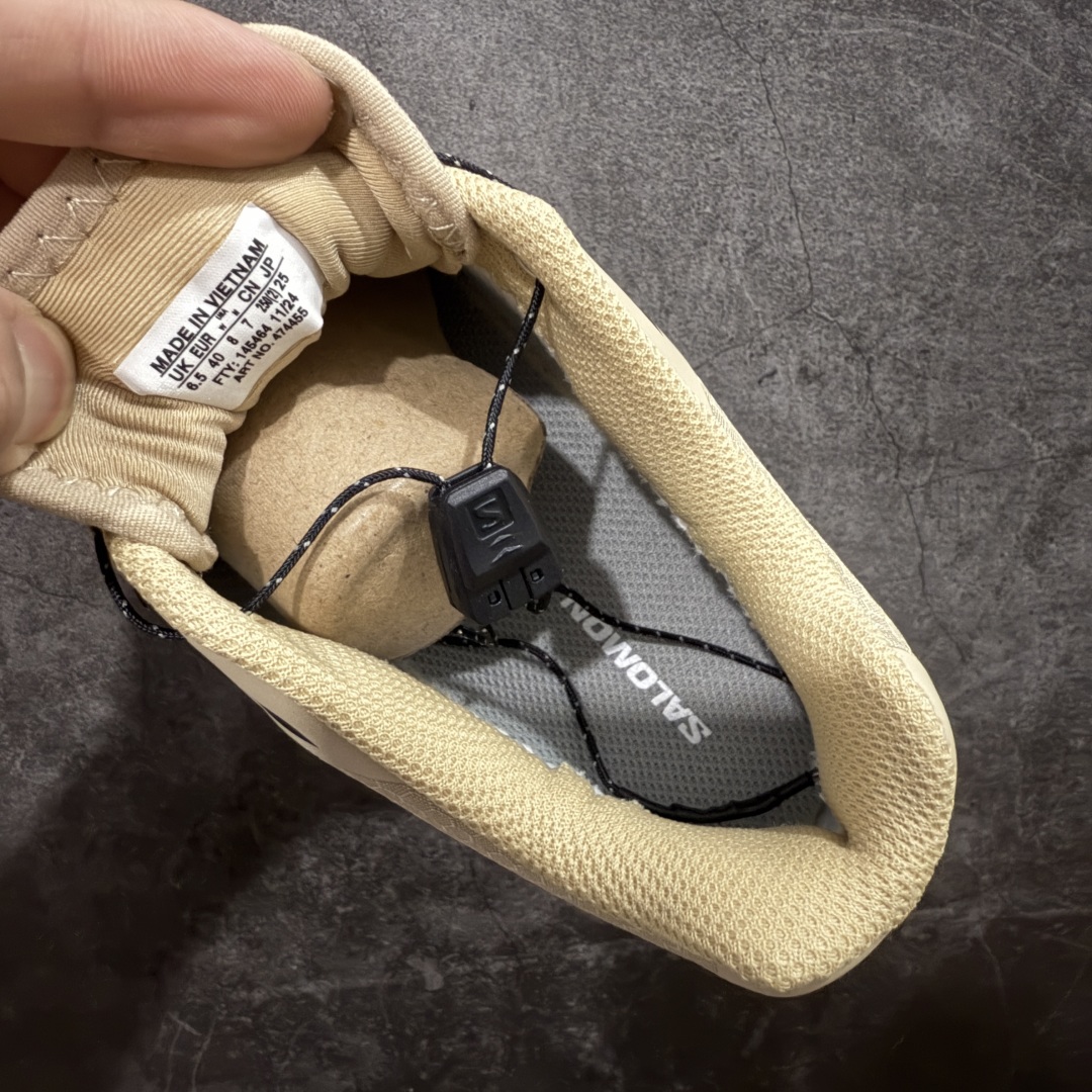 图片[6]-【PK升级版】SALOMON XT-6 GTX萨洛蒙潮流越野机能户外功能鞋 棕色 474455 全新版本出货 好货不怕晚 品质 细节 材料都是肉眼可以见！ 售前售后也是其它工厂无法匹敌！ 纯原外贸平台特供订单 耗时半年巨作 全套原纸板楦头开发 原厂特供网布配套加持 确保原汁原味 完美呈现版型 原档数据独家私模五层组合大底 原装Ortholite轻量化鞋垫 中底布带钢印编号 原厂TPU锁扣 进口港宝加持 后跟自然饱满 还原公司包裹性 鞋面以“锯齿”状的包裹系统呈现 在基色底之下加入了各种色点缀 将公司的最新技术和时尚前卫的造型融入耐用的长跑款式中 鞋面由 TPU 薄膜制成 并焊接在高耐磨网眼上 使其既时尚又坚固 由 ACS底盘支撑 可增强稳定性和支撑力 以及由橡胶凸耳 Contragrip外底覆盖的 EVA 缓冲中底 旨在应对崎岖的地形 鞋舌上的彩色Salomon 标签、Quicklace 系统以及鞋头、鞋舌和鞋跟上的附加品牌使细节更加完美 让穿着者可以轻松驾驭户外与通勤下的任何运动生活场景 无缝鞋身户外随意纵横 颜值与脚感兼备 出街通勤 绝对非常吸睛 你值得拥有 尺码：36 36.5 37.5 38 38.5 39 40 40.5 41 42 42.5 43 44 44.5 45-选品中心