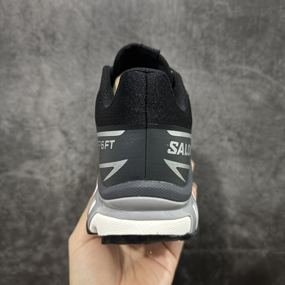 图片[4]-【PK升级版】SALOMON XT-6 FT 萨洛蒙潮流越野机能户外功能鞋 黑银 478640 全新版本出货 好货不怕晚 品质 细节 材料都是肉眼可以见！ 售前售后也是其它工厂无法匹敌！ 纯原外贸平台特供订单 耗时半年巨作 全套原纸板楦头开发 原厂特供网布配套加持 确保原汁原味 完美呈现版型 原档数据独家私模五层组合大底 原装Ortholite轻量化鞋垫 中底布带钢印编号 原厂TPU锁扣 进口港宝加持 后跟自然饱满 还原公司包裹性 鞋面以“锯齿”状的包裹系统呈现 在基色底之下加入了各种色点缀 将公司的最新技术和时尚前卫的造型融入耐用的长跑款式中 鞋面由 TPU 薄膜制成 并焊接在高耐磨网眼上 使其既时尚又坚固 由 ACS底盘支撑 可增强稳定性和支撑力 以及由橡胶凸耳 Contragrip外底覆盖的 EVA 缓冲中底 旨在应对崎岖的地形 鞋舌上的彩色Salomon 标签、Quicklace 系统以及鞋头、鞋舌和鞋跟上的附加品牌使细节更加完美 让穿着者可以轻松驾驭户外与通勤下的任何运动生活场景 无缝鞋身户外随意纵横 颜值与脚感兼备 出街通勤 绝对非常吸睛 你值得拥有 尺码：36 36.5 37.5 38 38.5 39 40 40.5 41 42 42.5 43 44 44.5 45-选品中心