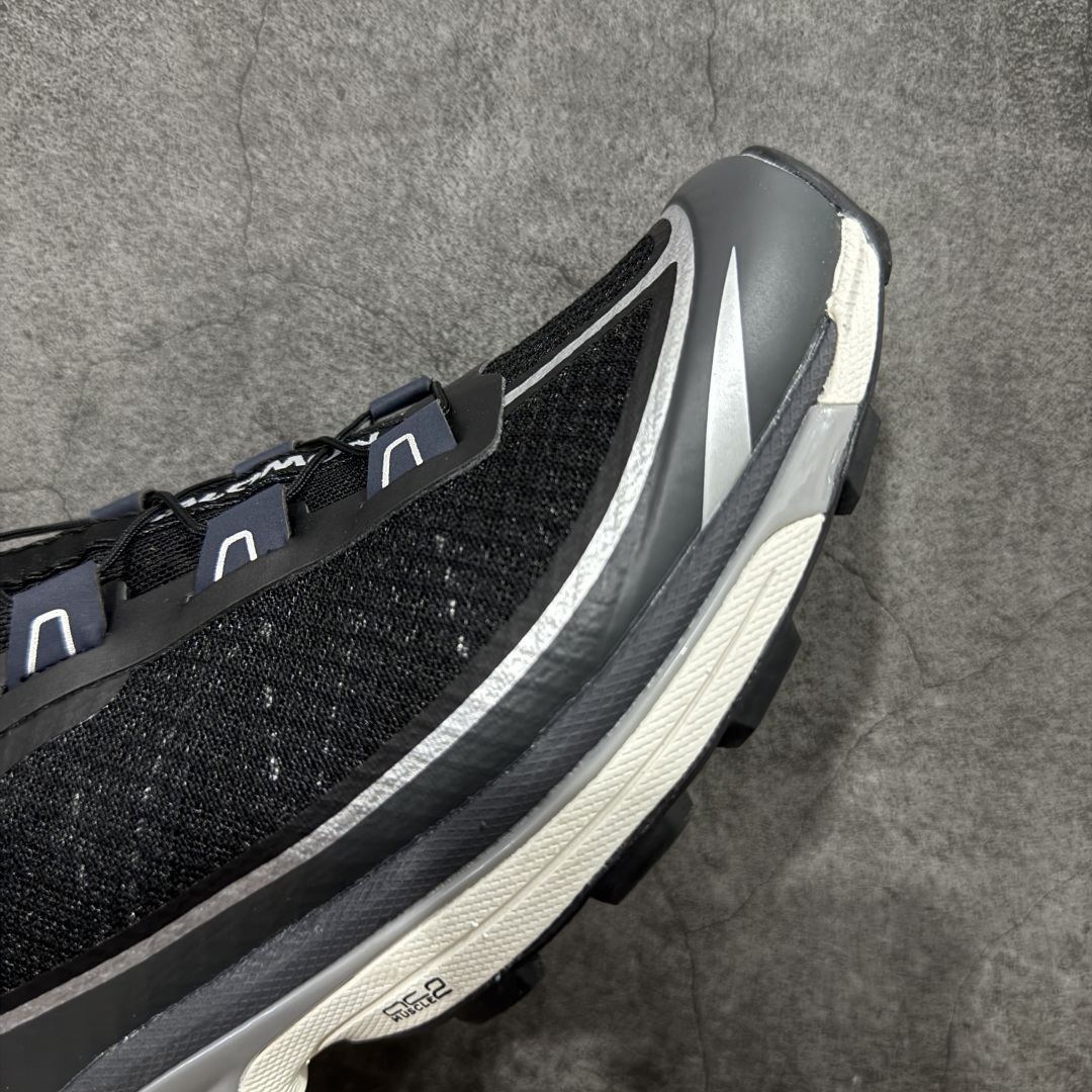 图片[6]-【PK升级版】SALOMON XT-6 FT 萨洛蒙潮流越野机能户外功能鞋 黑银 478640 全新版本出货 好货不怕晚 品质 细节 材料都是肉眼可以见！ 售前售后也是其它工厂无法匹敌！ 纯原外贸平台特供订单 耗时半年巨作 全套原纸板楦头开发 原厂特供网布配套加持 确保原汁原味 完美呈现版型 原档数据独家私模五层组合大底 原装Ortholite轻量化鞋垫 中底布带钢印编号 原厂TPU锁扣 进口港宝加持 后跟自然饱满 还原公司包裹性 鞋面以“锯齿”状的包裹系统呈现 在基色底之下加入了各种色点缀 将公司的最新技术和时尚前卫的造型融入耐用的长跑款式中 鞋面由 TPU 薄膜制成 并焊接在高耐磨网眼上 使其既时尚又坚固 由 ACS底盘支撑 可增强稳定性和支撑力 以及由橡胶凸耳 Contragrip外底覆盖的 EVA 缓冲中底 旨在应对崎岖的地形 鞋舌上的彩色Salomon 标签、Quicklace 系统以及鞋头、鞋舌和鞋跟上的附加品牌使细节更加完美 让穿着者可以轻松驾驭户外与通勤下的任何运动生活场景 无缝鞋身户外随意纵横 颜值与脚感兼备 出街通勤 绝对非常吸睛 你值得拥有 尺码：36 36.5 37.5 38 38.5 39 40 40.5 41 42 42.5 43 44 44.5 45-选品中心