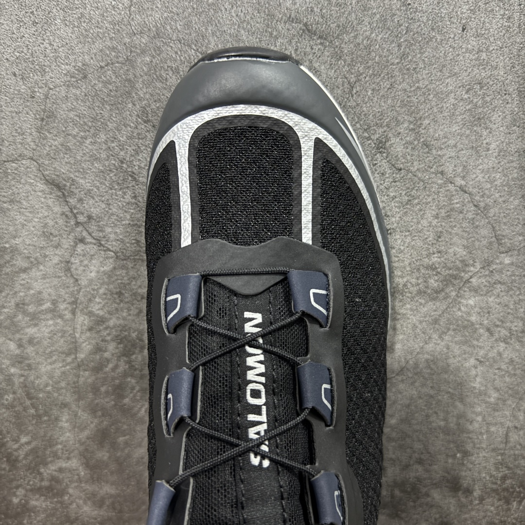图片[5]-【PK升级版】SALOMON XT-6 FT 萨洛蒙潮流越野机能户外功能鞋 黑银 478640 全新版本出货 好货不怕晚 品质 细节 材料都是肉眼可以见！ 售前售后也是其它工厂无法匹敌！ 纯原外贸平台特供订单 耗时半年巨作 全套原纸板楦头开发 原厂特供网布配套加持 确保原汁原味 完美呈现版型 原档数据独家私模五层组合大底 原装Ortholite轻量化鞋垫 中底布带钢印编号 原厂TPU锁扣 进口港宝加持 后跟自然饱满 还原公司包裹性 鞋面以“锯齿”状的包裹系统呈现 在基色底之下加入了各种色点缀 将公司的最新技术和时尚前卫的造型融入耐用的长跑款式中 鞋面由 TPU 薄膜制成 并焊接在高耐磨网眼上 使其既时尚又坚固 由 ACS底盘支撑 可增强稳定性和支撑力 以及由橡胶凸耳 Contragrip外底覆盖的 EVA 缓冲中底 旨在应对崎岖的地形 鞋舌上的彩色Salomon 标签、Quicklace 系统以及鞋头、鞋舌和鞋跟上的附加品牌使细节更加完美 让穿着者可以轻松驾驭户外与通勤下的任何运动生活场景 无缝鞋身户外随意纵横 颜值与脚感兼备 出街通勤 绝对非常吸睛 你值得拥有 尺码：36 36.5 37.5 38 38.5 39 40 40.5 41 42 42.5 43 44 44.5 45-选品中心