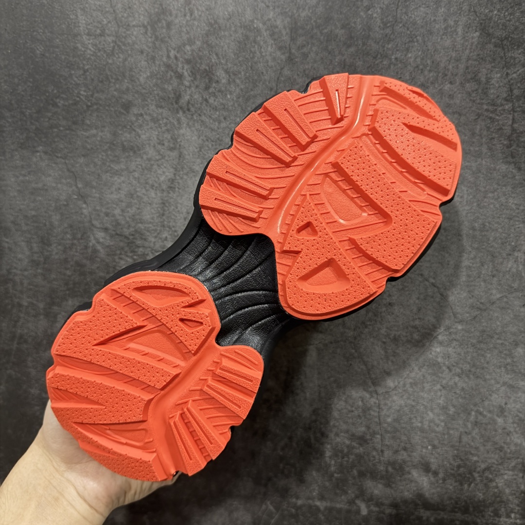 图片[9]-【纯原版】MLB Winner Chunky 25新款 NY百搭舒适休闲潮流运动厚底增高 防滑耐磨 低帮 老爹鞋 男女同款 潮流厚底时尚街头赛博皮面老爹鞋 MLB官方同步出货 虞书欣等众多潮流明星同款 高弹双层MD大底 原楦原档案数据开发版型（完美鞋头弧度/后套收口效果🆚市面文案版本‼️） 原厂立体填充鞋舌海绵 中底注胶孔原数据开发模具大底原厂转印标市面上唯一纯原版本 原材料打造 内增高6cm 原厂1：1模具开发 原厂进口纳米材质 原厂 全套手提袋 原盒雷射防伪标包装 天猫订单品质 官网尺码：35 36 36.5 37.5 38 38.5 39 40 40.5 41 42 42.5 43 44 45-选品中心