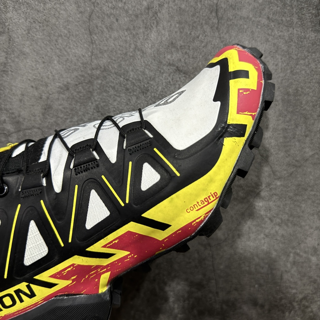 图片[6]-【莞产版本】萨洛蒙/Salomon Speed Cross 6织物皮革低帮全能越野透气休闲运动鞋 Salomon 正式推出全新概念鞋款 SPEEDCROSS 以侵略性设计与先锋户外美学融合 相互交织出纵横山野和城市间的跑鞋轮廓 由混合网眼织物与皮革打造鞋面 辅以皮革细节点缀增强视觉冲击 整体以爪痕式的鞋面纹路搭配流线型轮廓呈现 极具辨识度的夸张外大底设计 增高之余更适合城市生活环境的舒适防滑效果 功能性层面 鞋面 3D 开放式网眼最大限度提供着用透气性 并注入合成材料为户外穿着带来极大的耐用和保护性 得益于 Salomon 多项功能性科技 从中底到鞋带系统都为脚部提供了一个安全和舒适的贴合感 并在松散、柔软、崎岖和不平坦的地形环境上带来卓越的抓地力 尺码：40-46-选品中心