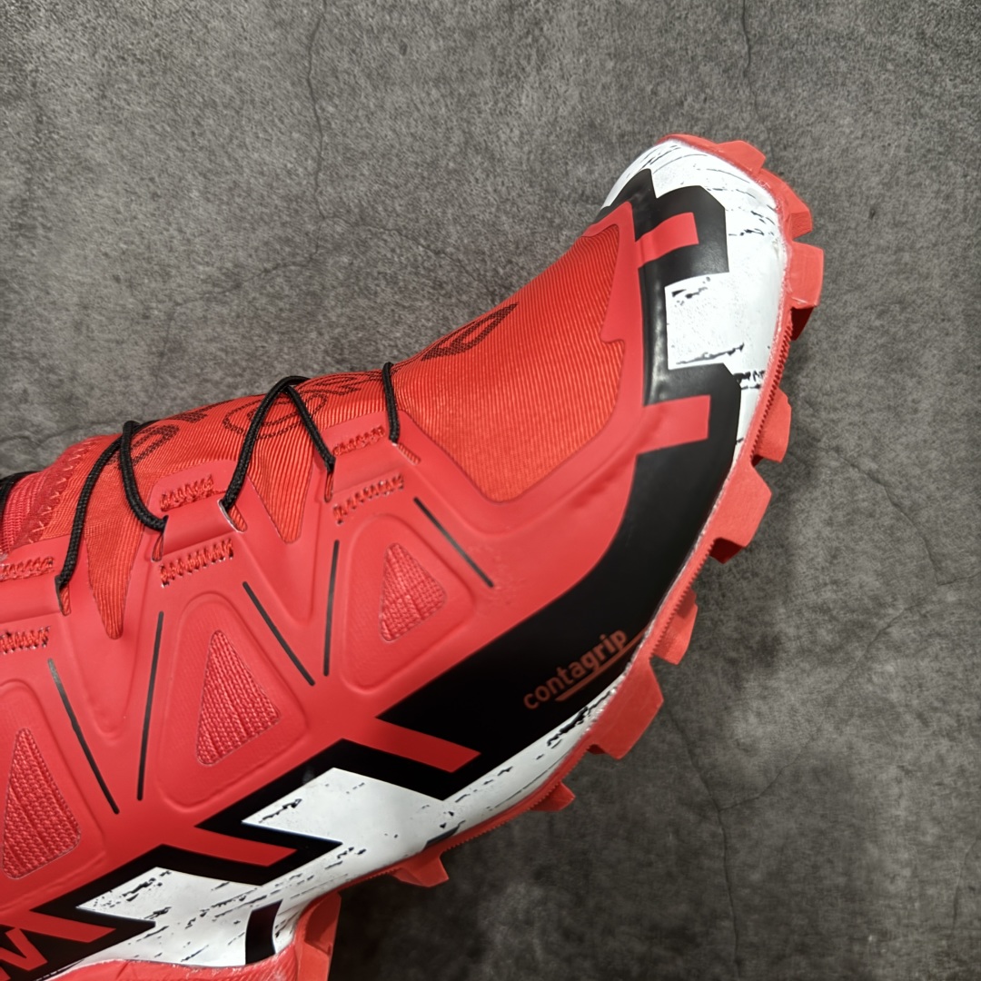 图片[6]-【莞产版本】萨洛蒙/Salomon Speed Cross 6织物皮革低帮全能越野透气休闲运动鞋 Salomon 正式推出全新概念鞋款 SPEEDCROSS 以侵略性设计与先锋户外美学融合 相互交织出纵横山野和城市间的跑鞋轮廓 由混合网眼织物与皮革打造鞋面 辅以皮革细节点缀增强视觉冲击 整体以爪痕式的鞋面纹路搭配流线型轮廓呈现 极具辨识度的夸张外大底设计 增高之余更适合城市生活环境的舒适防滑效果 功能性层面 鞋面 3D 开放式网眼最大限度提供着用透气性 并注入合成材料为户外穿着带来极大的耐用和保护性 得益于 Salomon 多项功能性科技 从中底到鞋带系统都为脚部提供了一个安全和舒适的贴合感 并在松散、柔软、崎岖和不平坦的地形环境上带来卓越的抓地力 尺码：40-46-选品中心