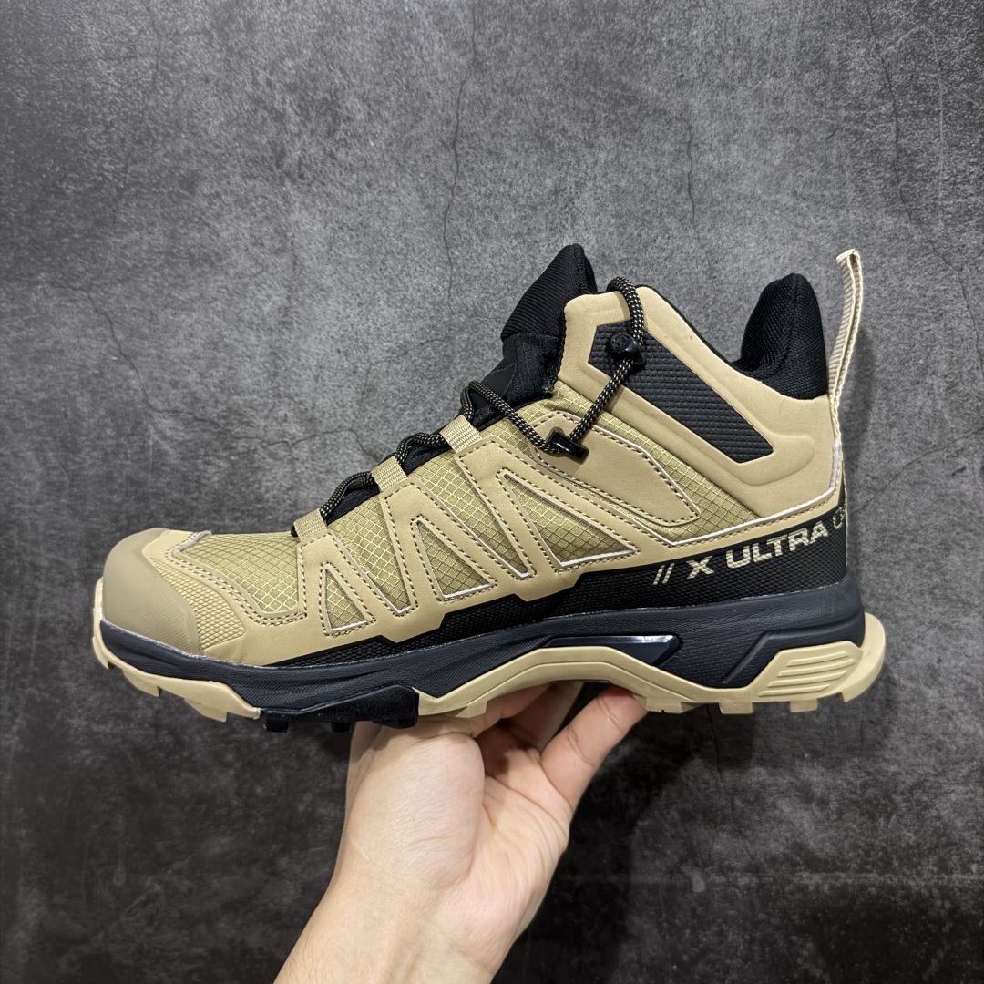 图片[2]-【莞产版本】SALOMON萨洛蒙 X Ultra 4 MID GTX 舒适 耐磨防水包裹性支撑抗冲击 中帮 户外功能鞋 男款 Salomon萨洛蒙 X ULTRA 4 MID GTX 从整体的鞋身设计不难看出从大哥4D的影子，无论是分段的鞋头包裹还是鞋侧的锯尺化设计，都沿袭了这一经典的设计理念。极致的性能与穿着的舒适性这盏天平它找到了绝妙的平衡。Advanced Chassis®这款大底的耐用性和抓地力相当不错，这双鞋上能漫步山野 下能融入城市之间。 尺码：40-46-选品中心