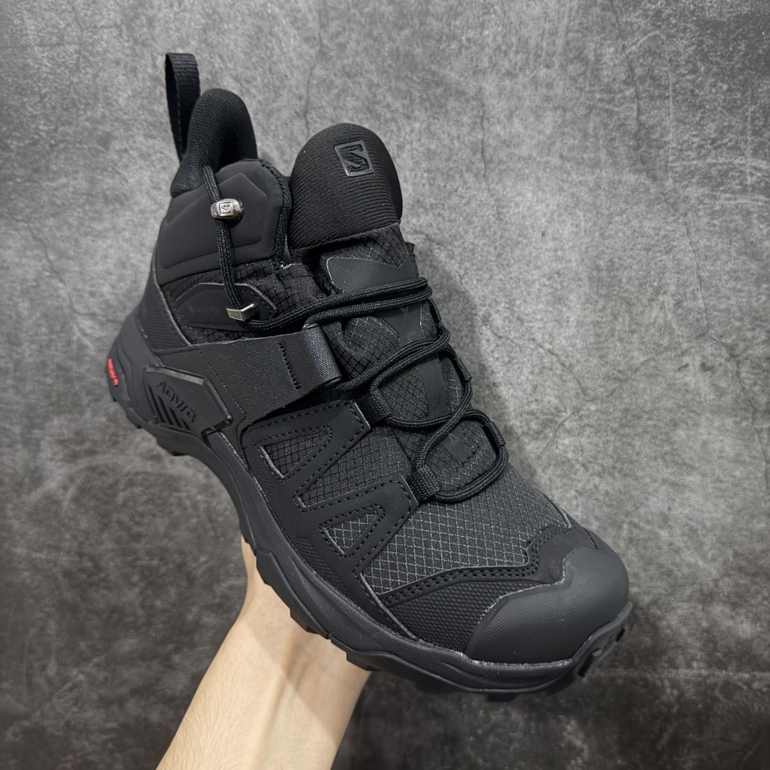 图片[3]-【莞产版本】SALOMON萨洛蒙 X Ultra 4 MID GTX 舒适 耐磨防水包裹性支撑抗冲击 中帮 户外功能鞋 男款 Salomon萨洛蒙 X ULTRA 4 MID GTX 从整体的鞋身设计不难看出从大哥4D的影子，无论是分段的鞋头包裹还是鞋侧的锯尺化设计，都沿袭了这一经典的设计理念。极致的性能与穿着的舒适性这盏天平它找到了绝妙的平衡。Advanced Chassis®这款大底的耐用性和抓地力相当不错，这双鞋上能漫步山野 下能融入城市之间。 尺码：40-46-选品中心