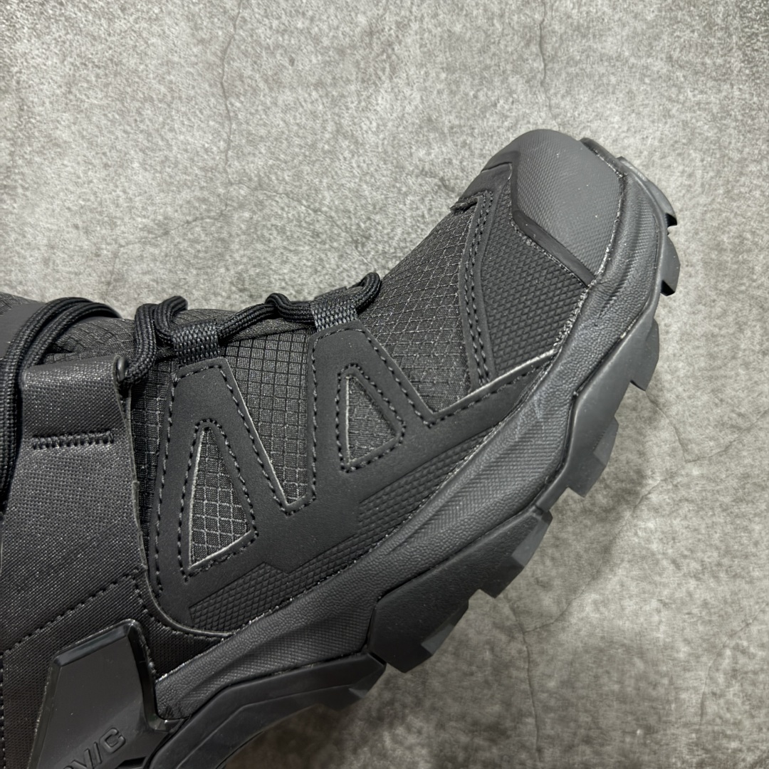 图片[5]-【莞产版本】SALOMON萨洛蒙 X Ultra 4 MID GTX 舒适 耐磨防水包裹性支撑抗冲击 中帮 户外功能鞋 男款 Salomon萨洛蒙 X ULTRA 4 MID GTX 从整体的鞋身设计不难看出从大哥4D的影子，无论是分段的鞋头包裹还是鞋侧的锯尺化设计，都沿袭了这一经典的设计理念。极致的性能与穿着的舒适性这盏天平它找到了绝妙的平衡。Advanced Chassis®这款大底的耐用性和抓地力相当不错，这双鞋上能漫步山野 下能融入城市之间。 尺码：40-46-选品中心